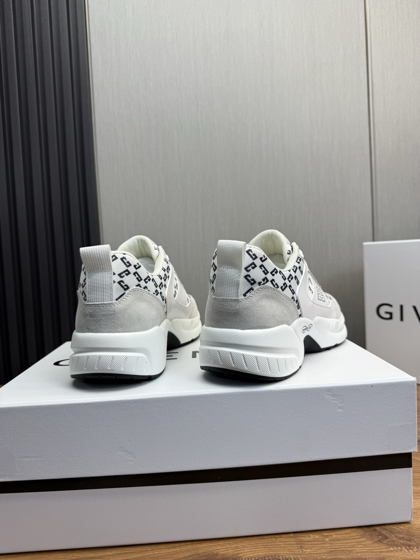Givenchy Male Sneakers Breathable M-l-s