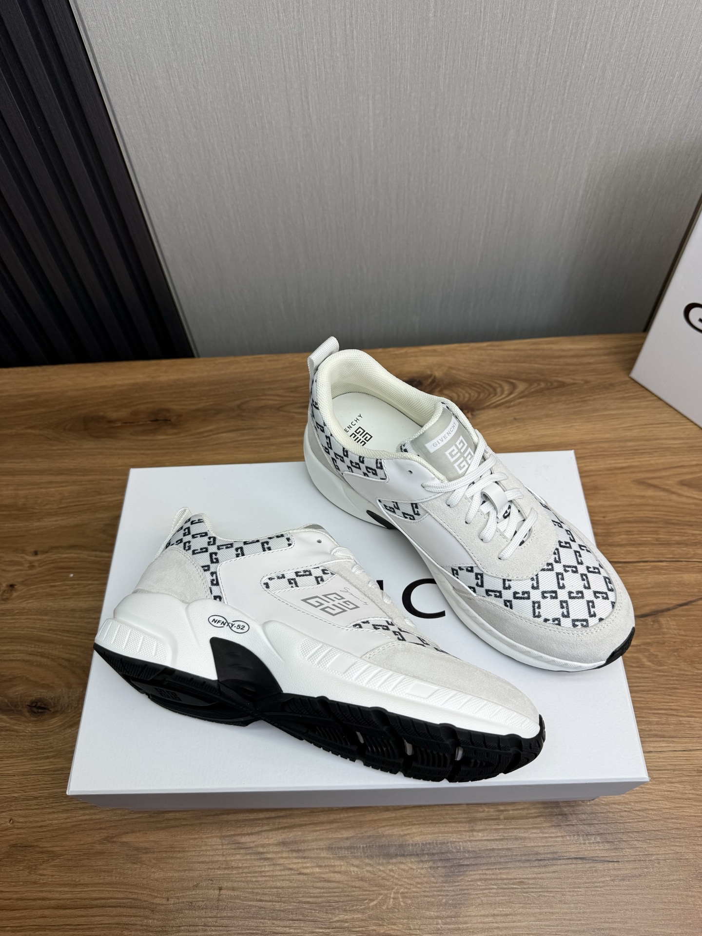 Givenchy Male Sneakers Breathable M-l-s