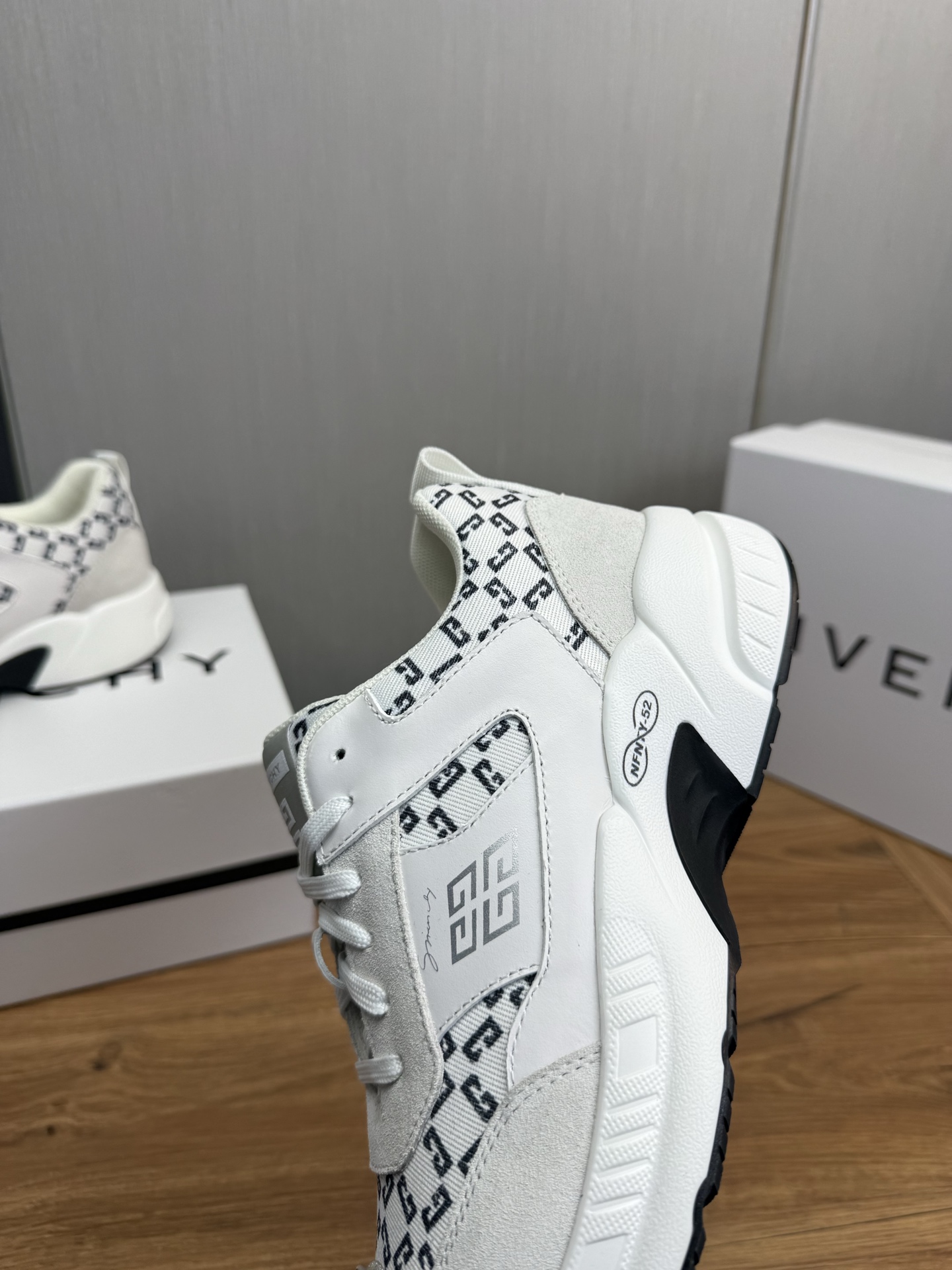 Givenchy Male Sneakers Breathable M-l-s