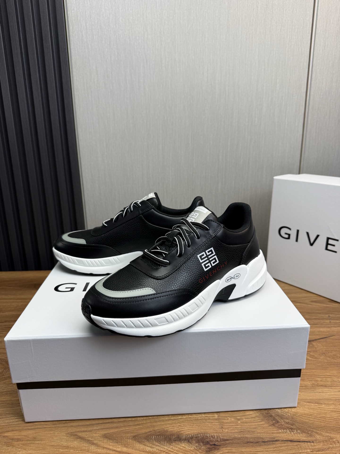 Givenchy Male Sneakers Breathable M-l-s
