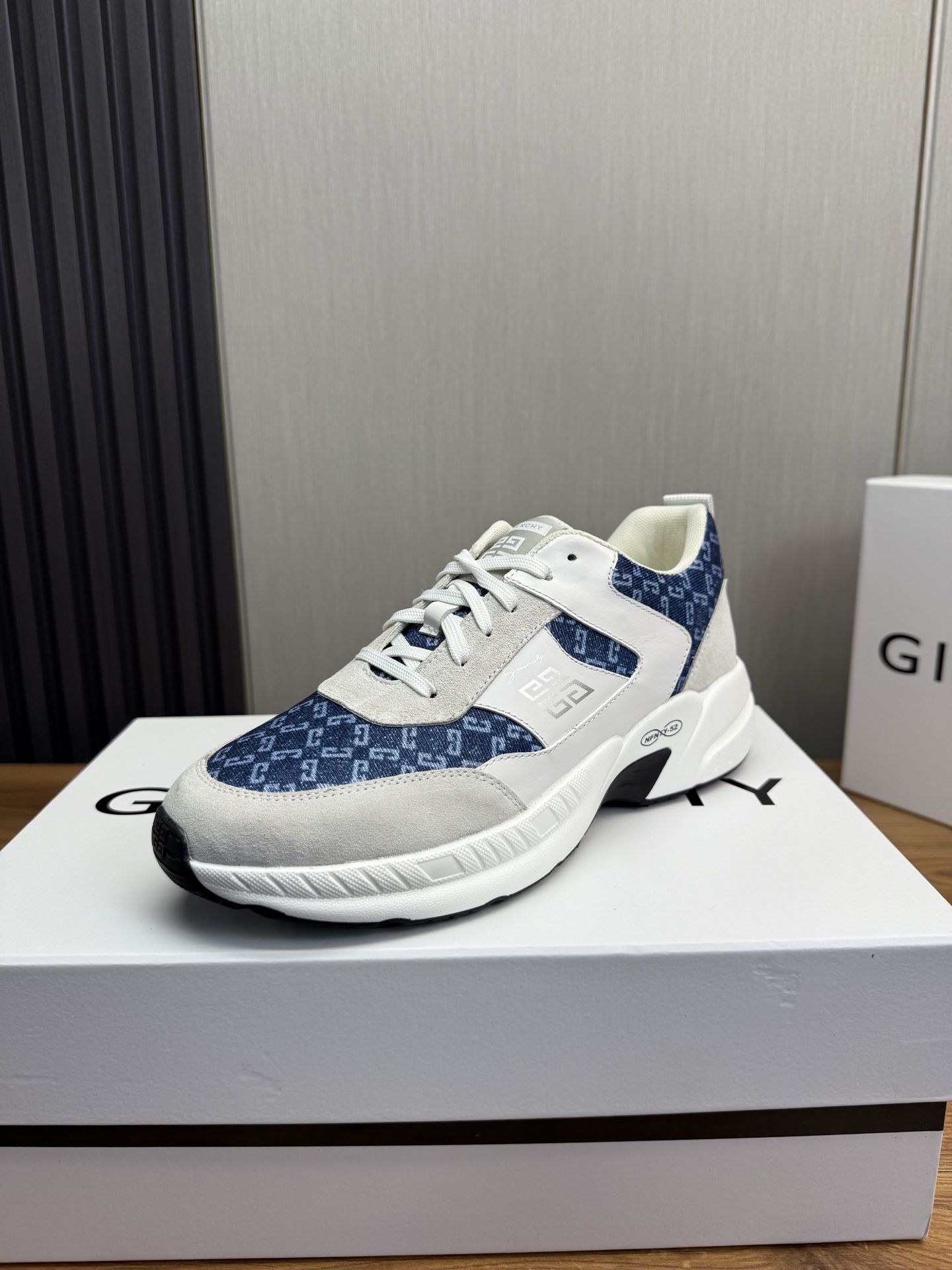 Givenchy Male Sneakers Breathable M-l-s
