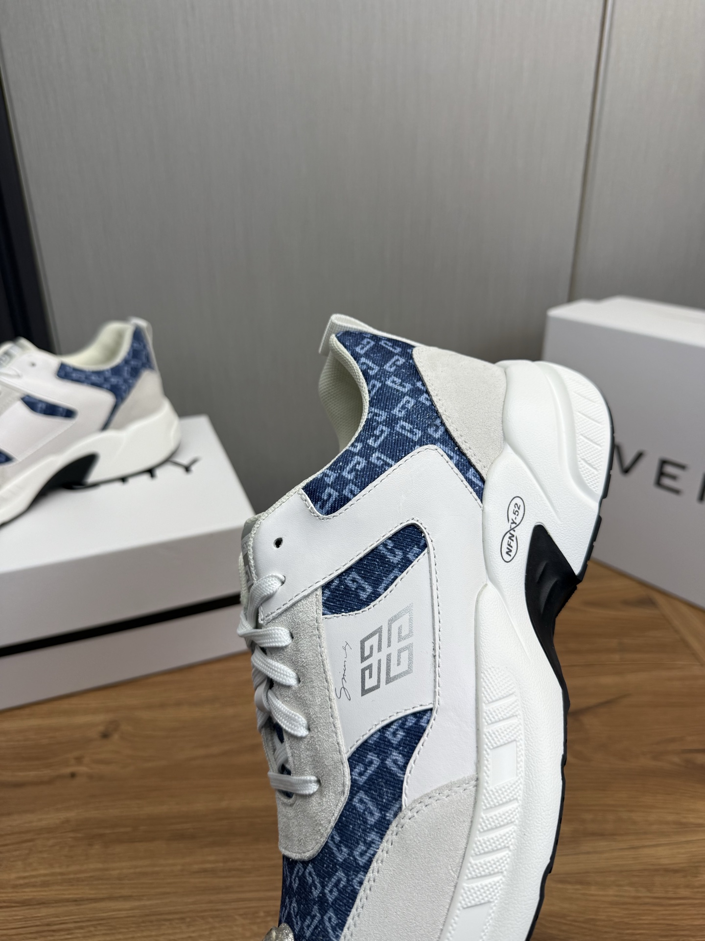 Givenchy Male Sneakers Breathable M-l-s
