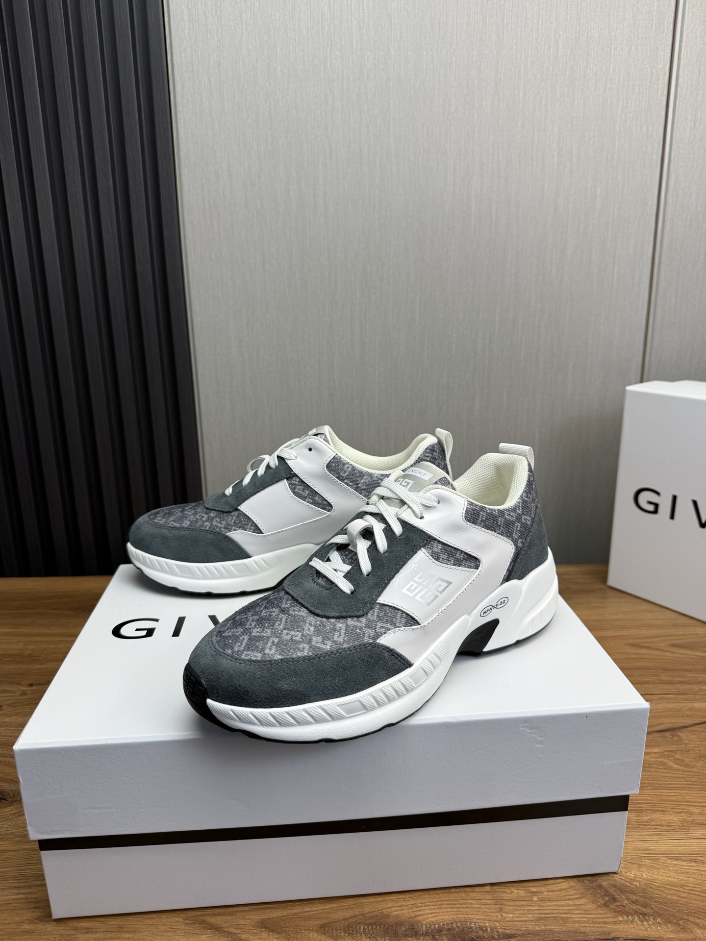 Givenchy Male Sneakers Breathable M-l-s