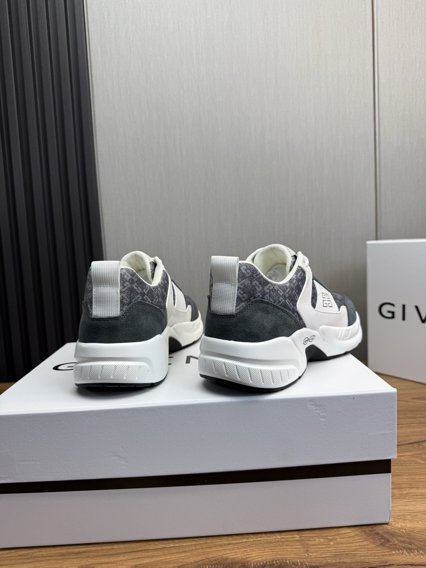 Givenchy Male Sneakers Breathable M-l-s