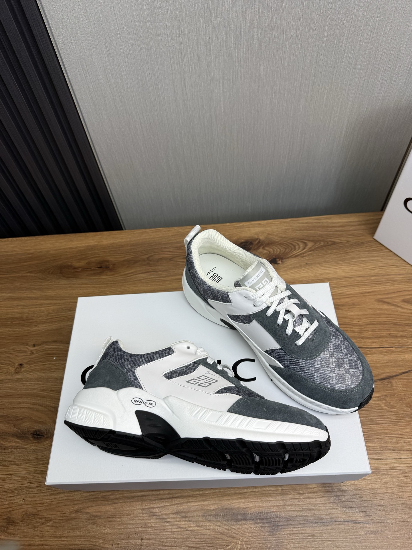 Givenchy Male Sneakers Breathable M-l-s