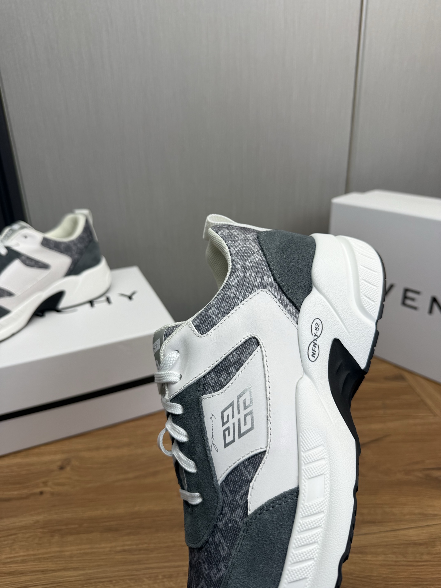 Givenchy Male Sneakers Breathable M-l-s