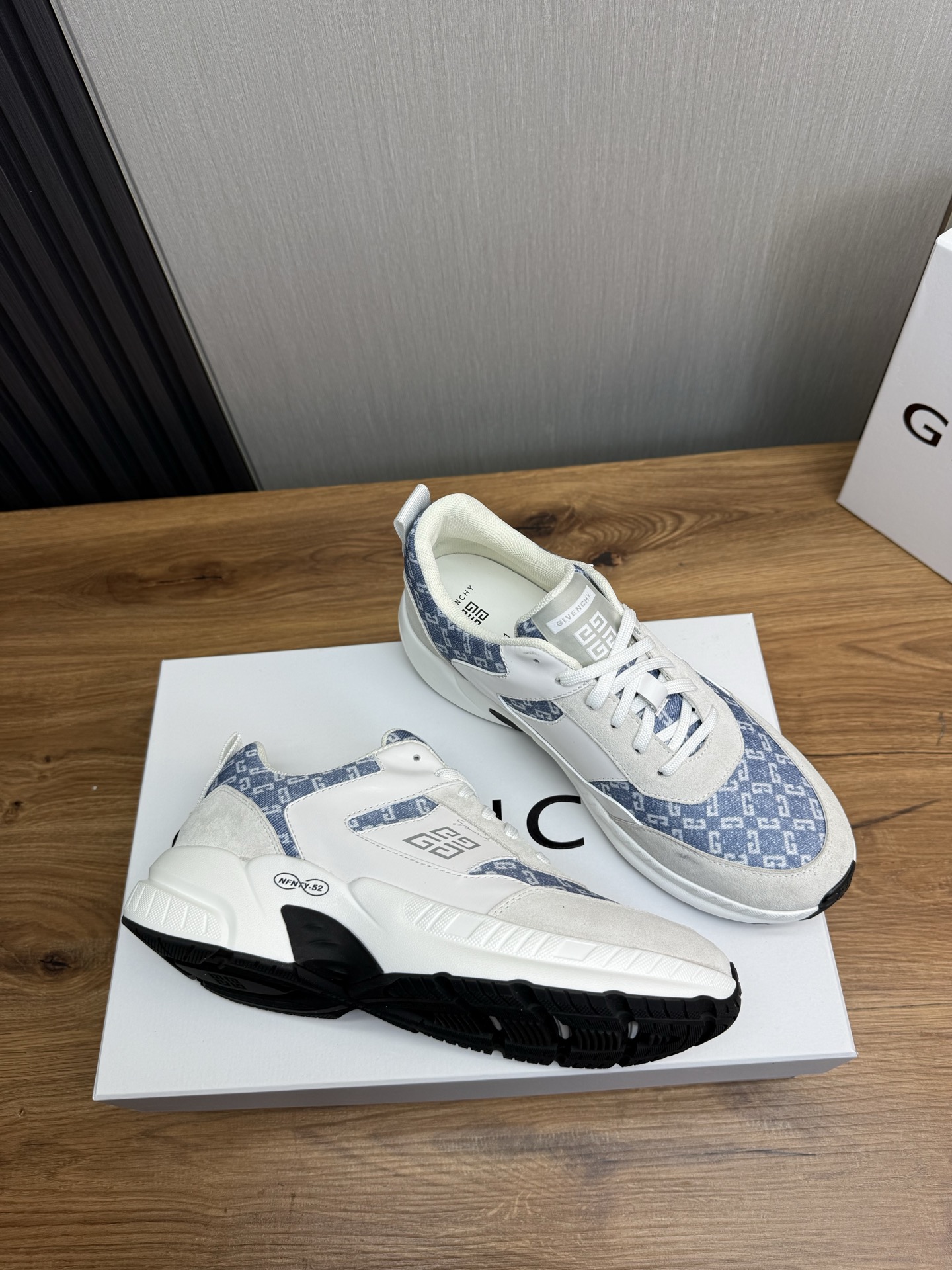 Givenchy Male Sneakers Breathable M-l-s