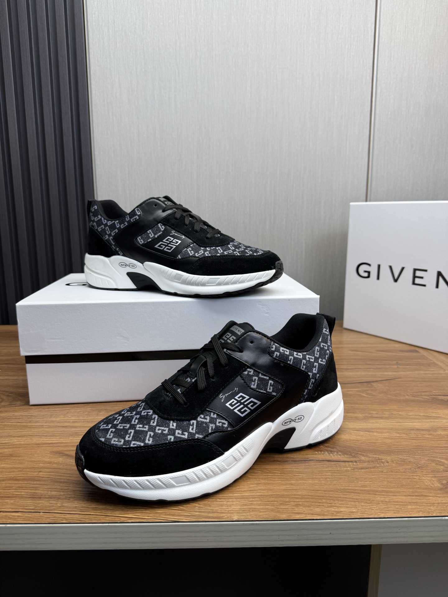 Givenchy Male Sneakers Breathable M-l-s