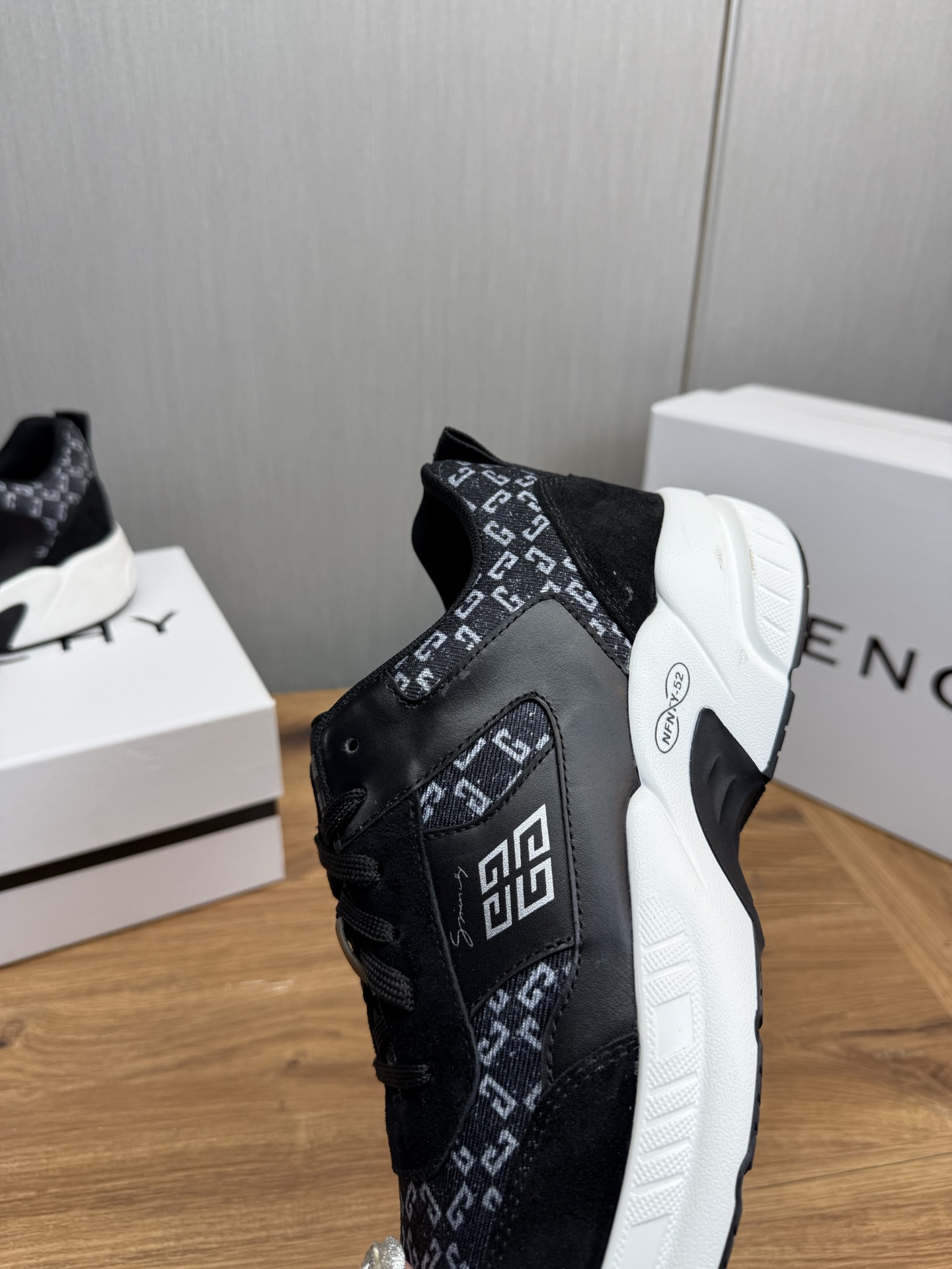 Givenchy Male Sneakers Breathable M-l-s