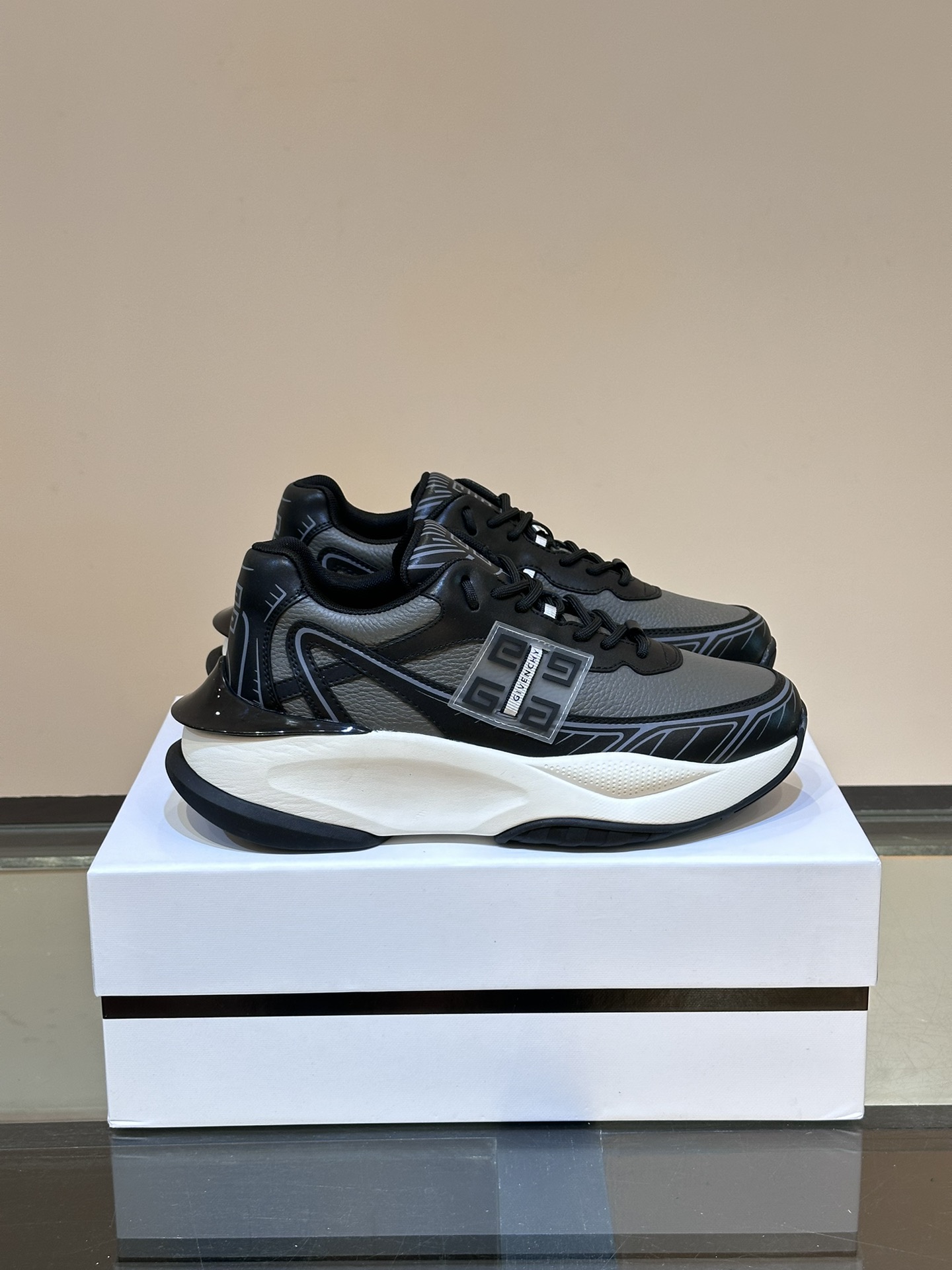 Givenchy Male Sneakers Lightweight M-l-s