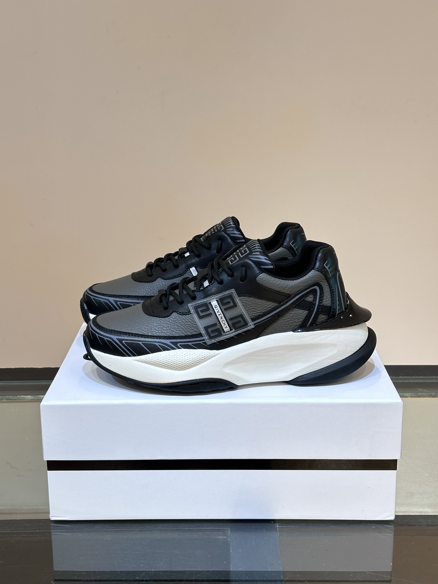 Givenchy Male Sneakers Lightweight M-l-s