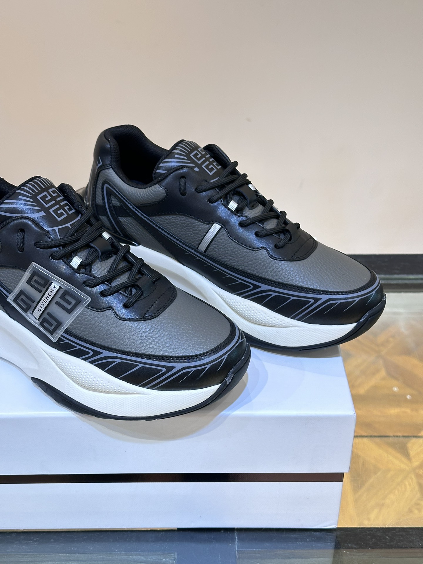 Givenchy Male Sneakers Lightweight M-l-s