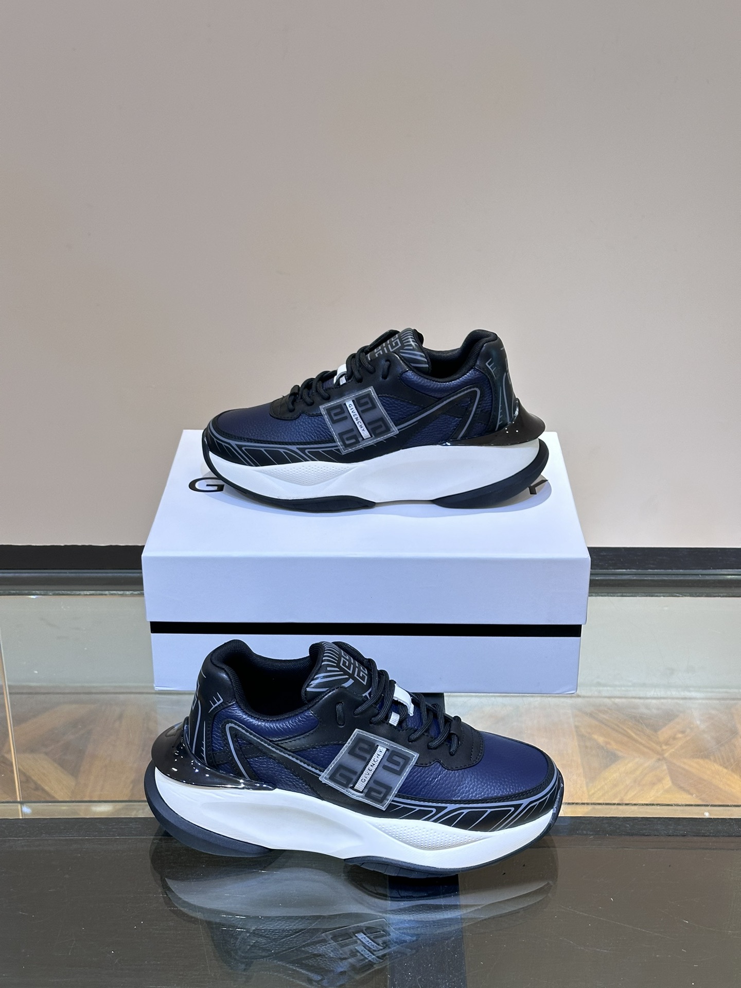 Givenchy Male Sneakers Lightweight M-l-s