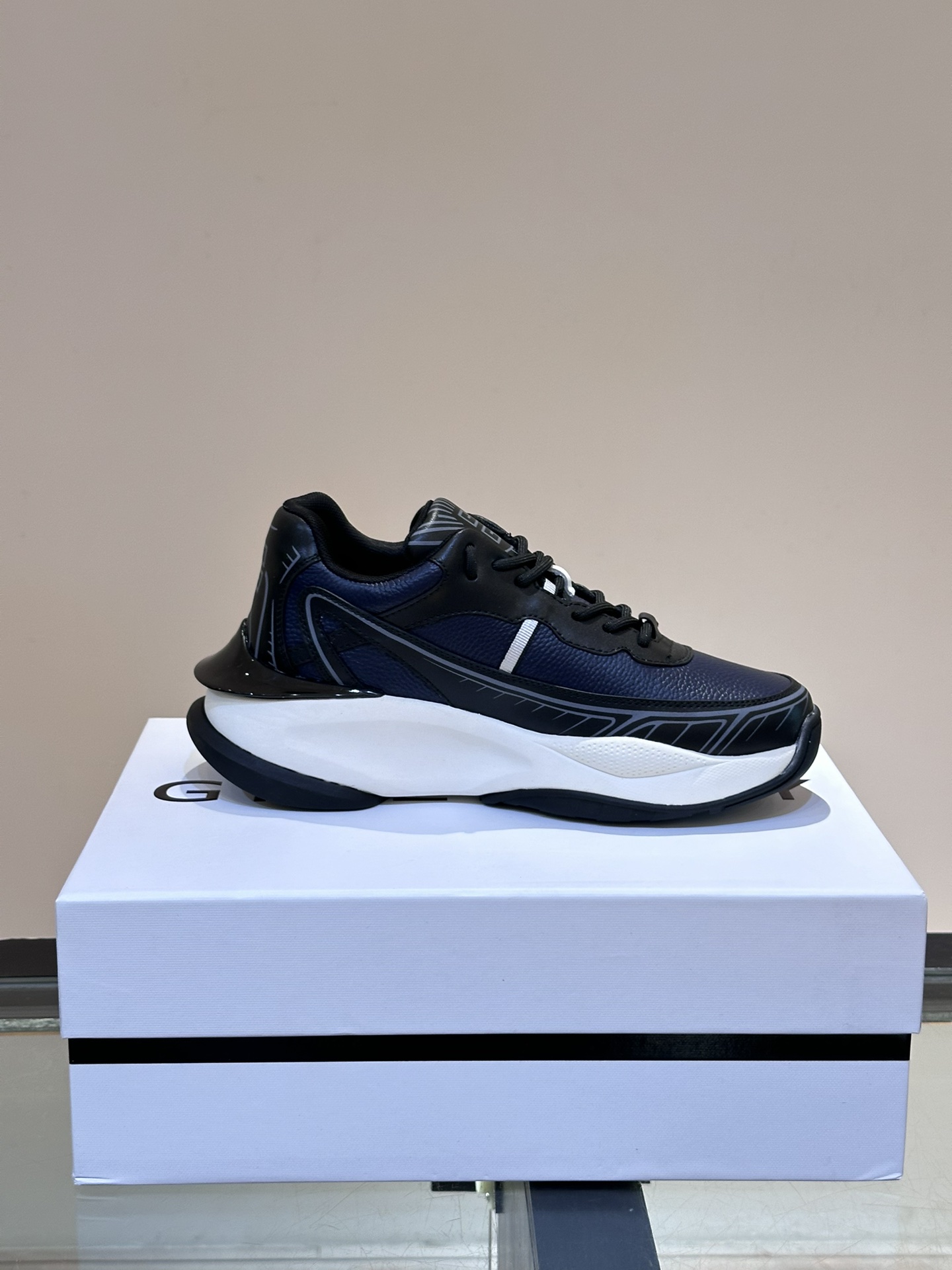 Givenchy Male Sneakers Lightweight M-l-s