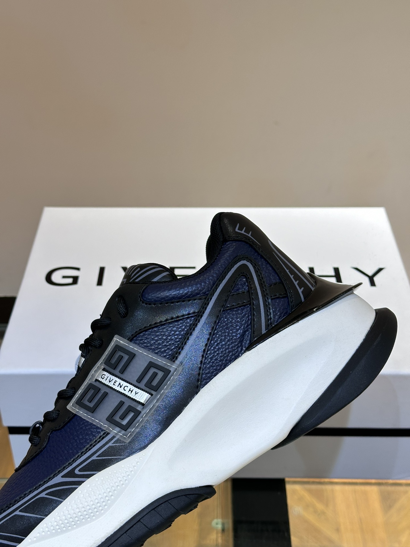 Givenchy Male Sneakers Lightweight M-l-s