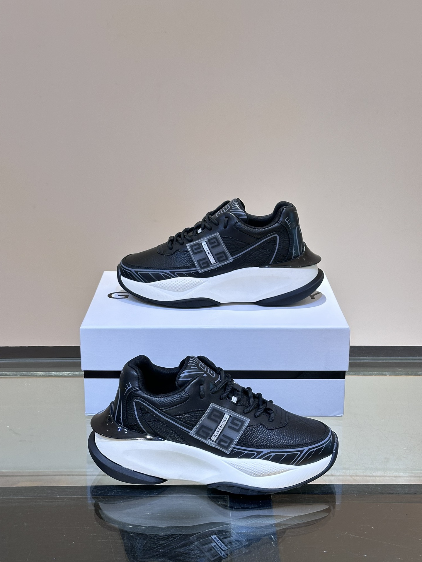 Givenchy Male Sneakers Lightweight M-l-s