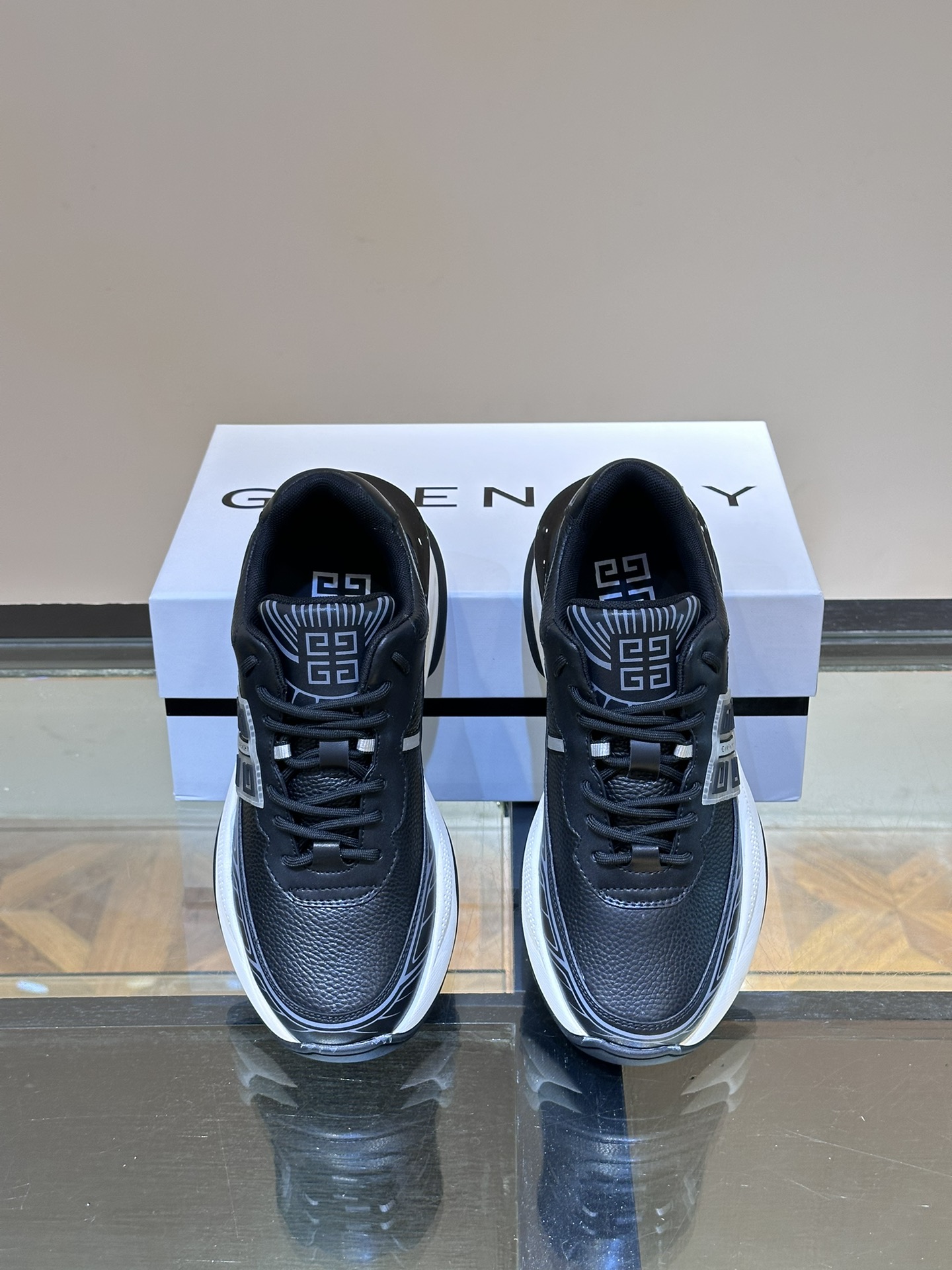 Givenchy Male Sneakers Lightweight M-l-s