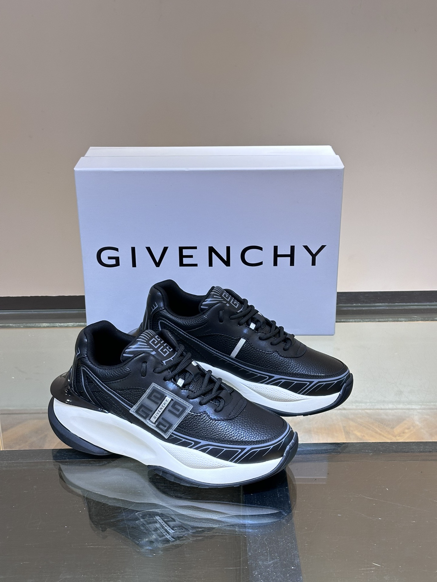 Givenchy Male Sneakers Lightweight M-l-s