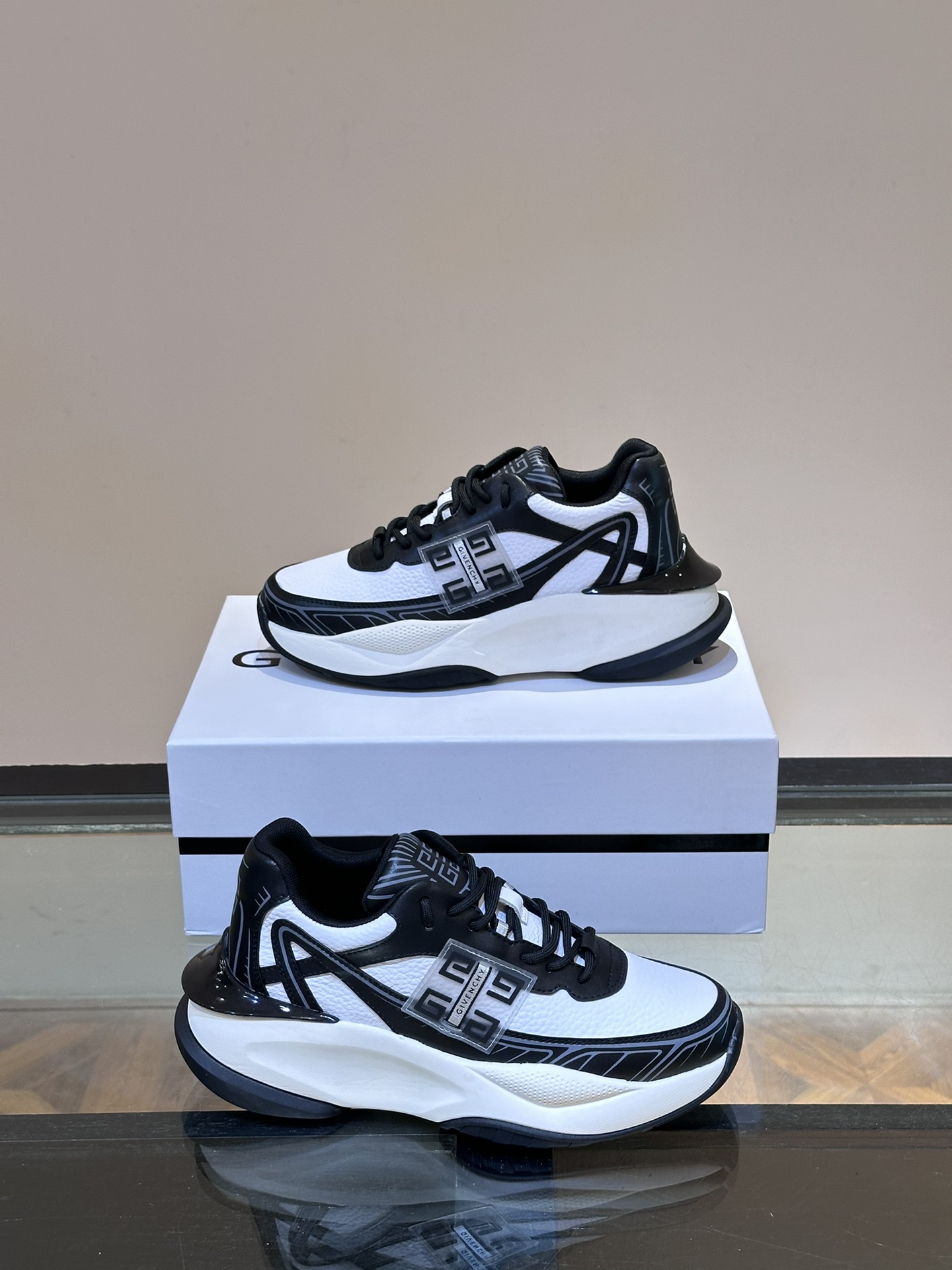 Givenchy Male Sneakers Lightweight M-l-s