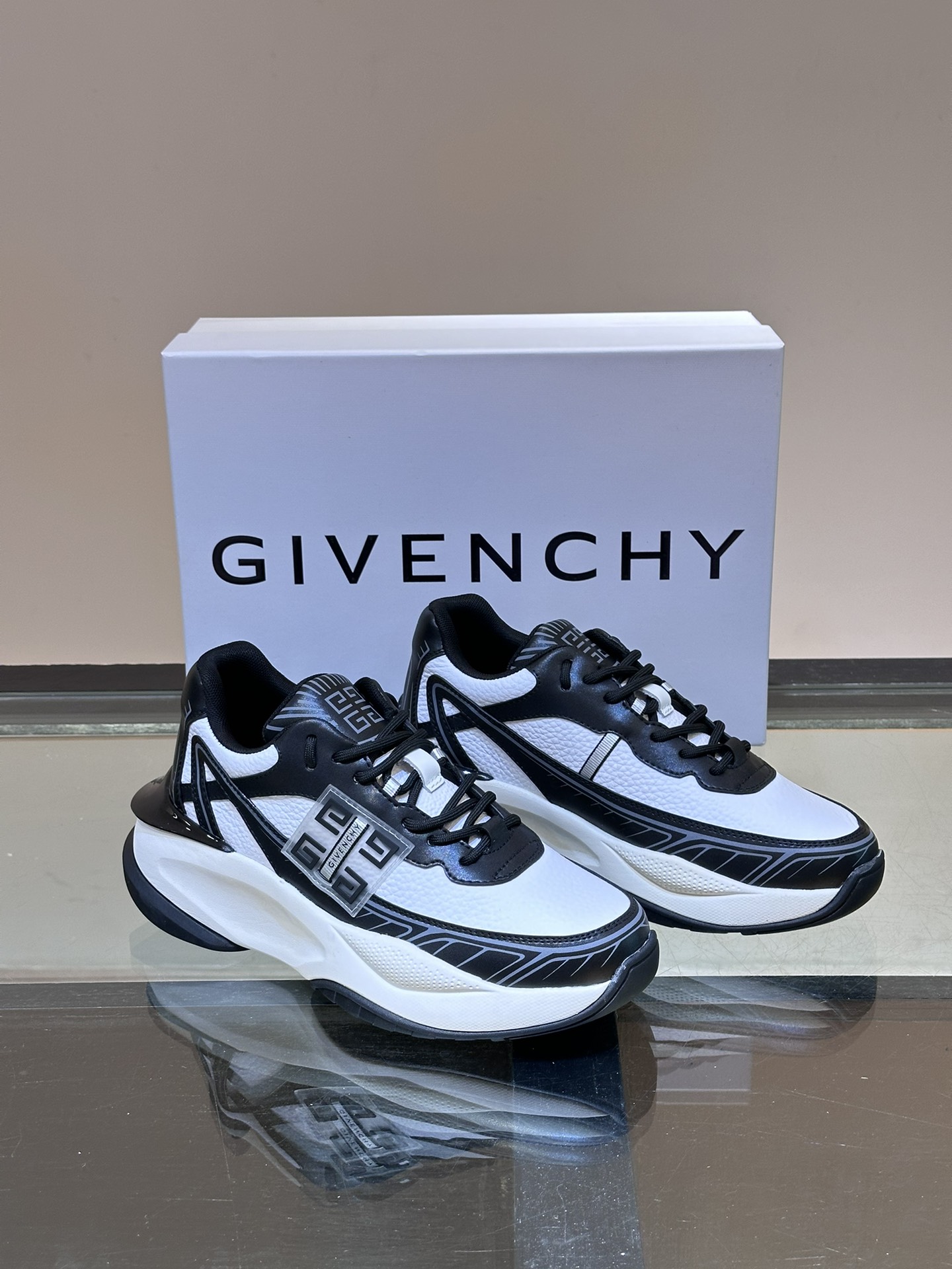 Givenchy Male Sneakers Lightweight M-l-s