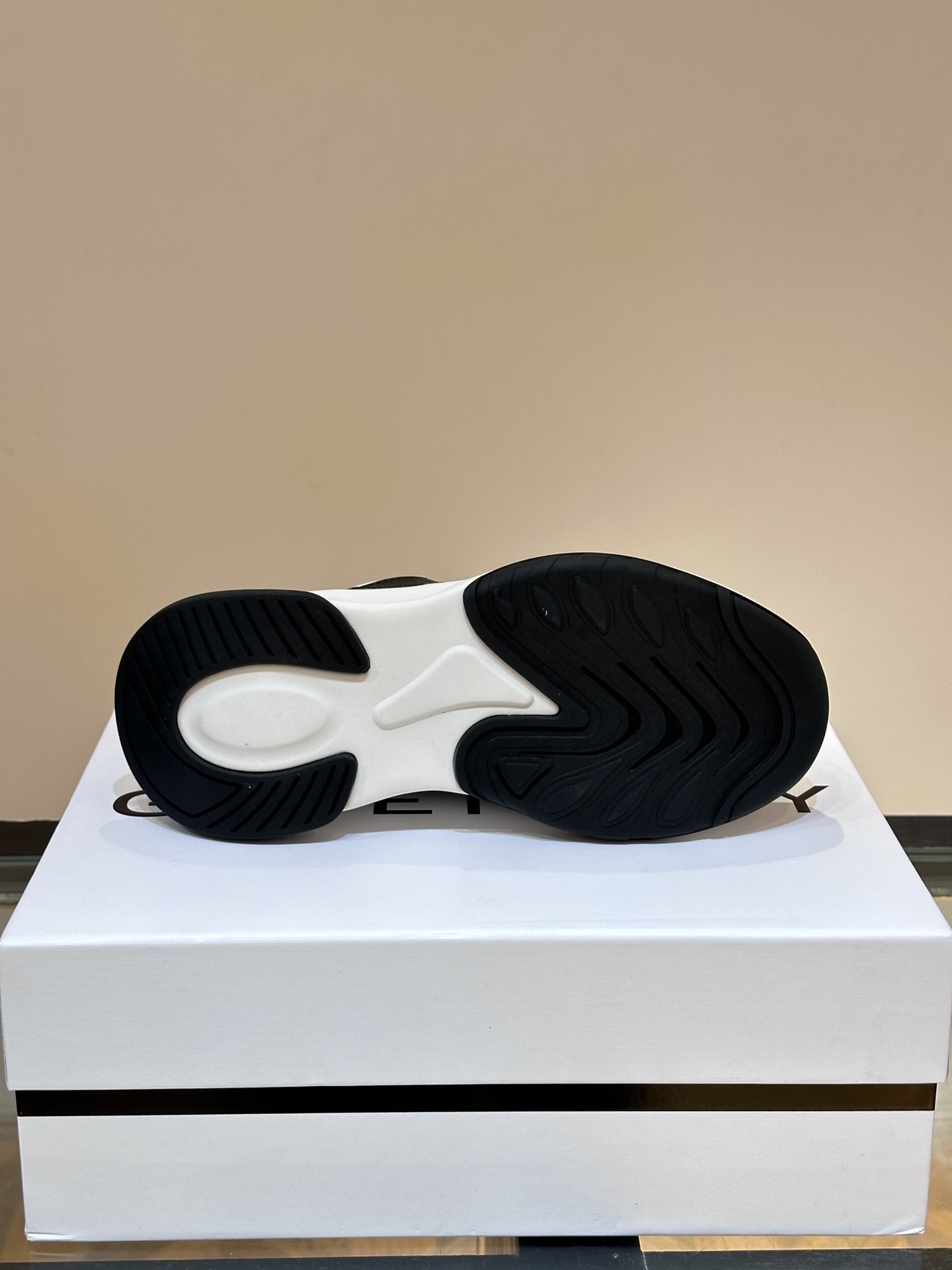 Givenchy Male Sneakers Lightweight M-l-s