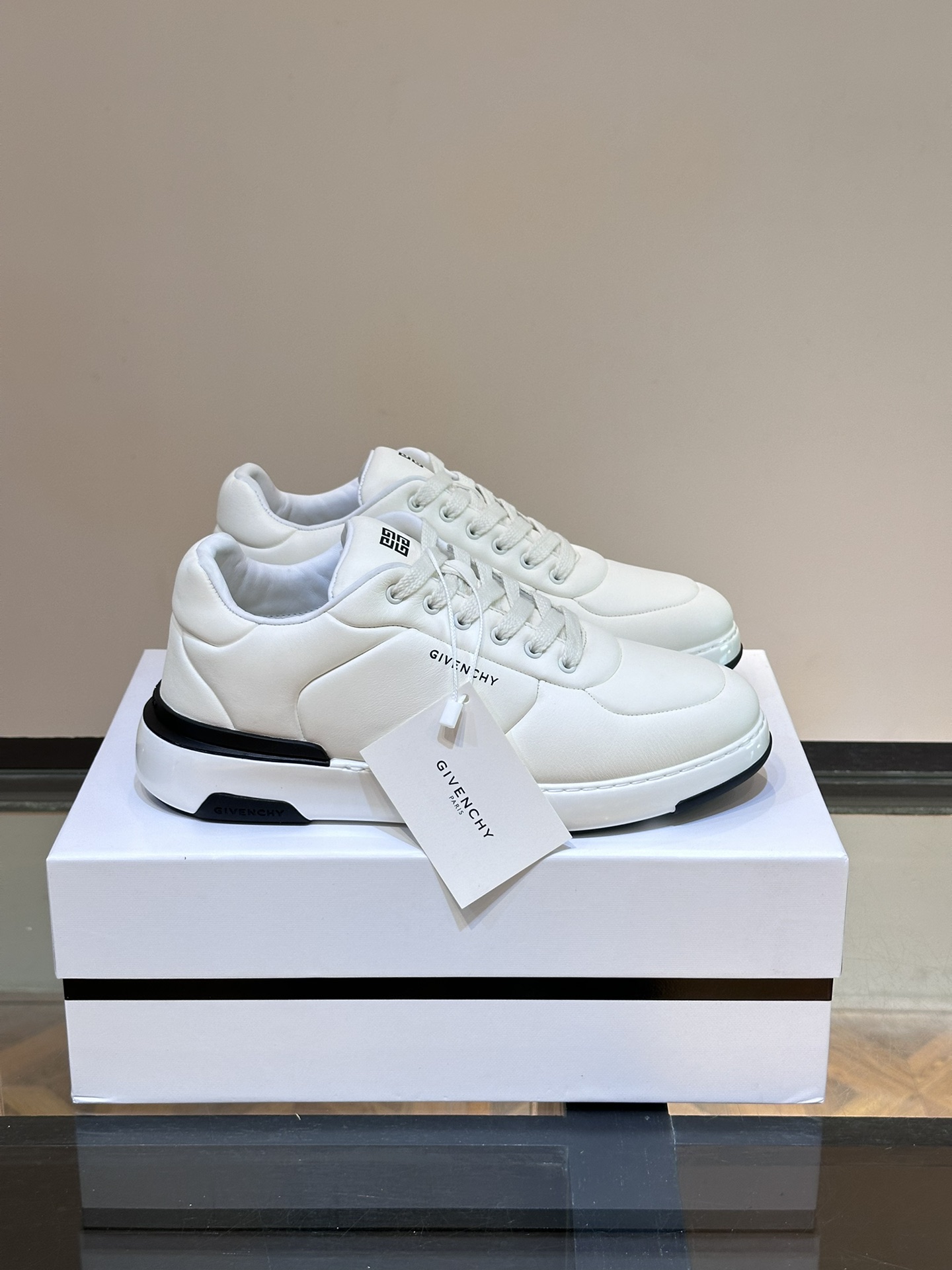 Givenchy Male Sneakers Lightweight S