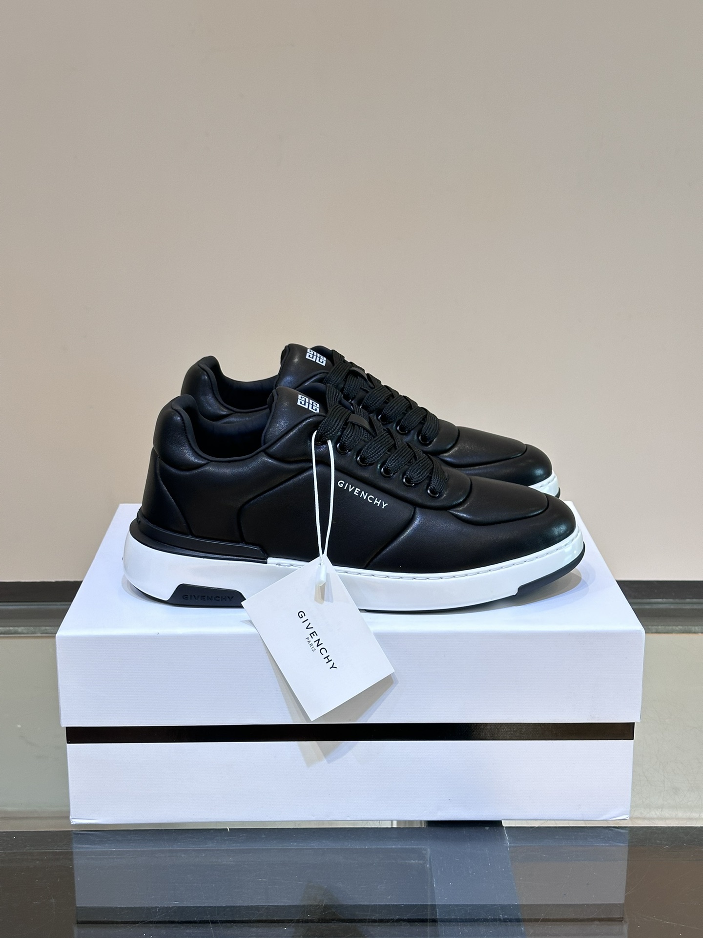 Givenchy Male Sneakers Lightweight S