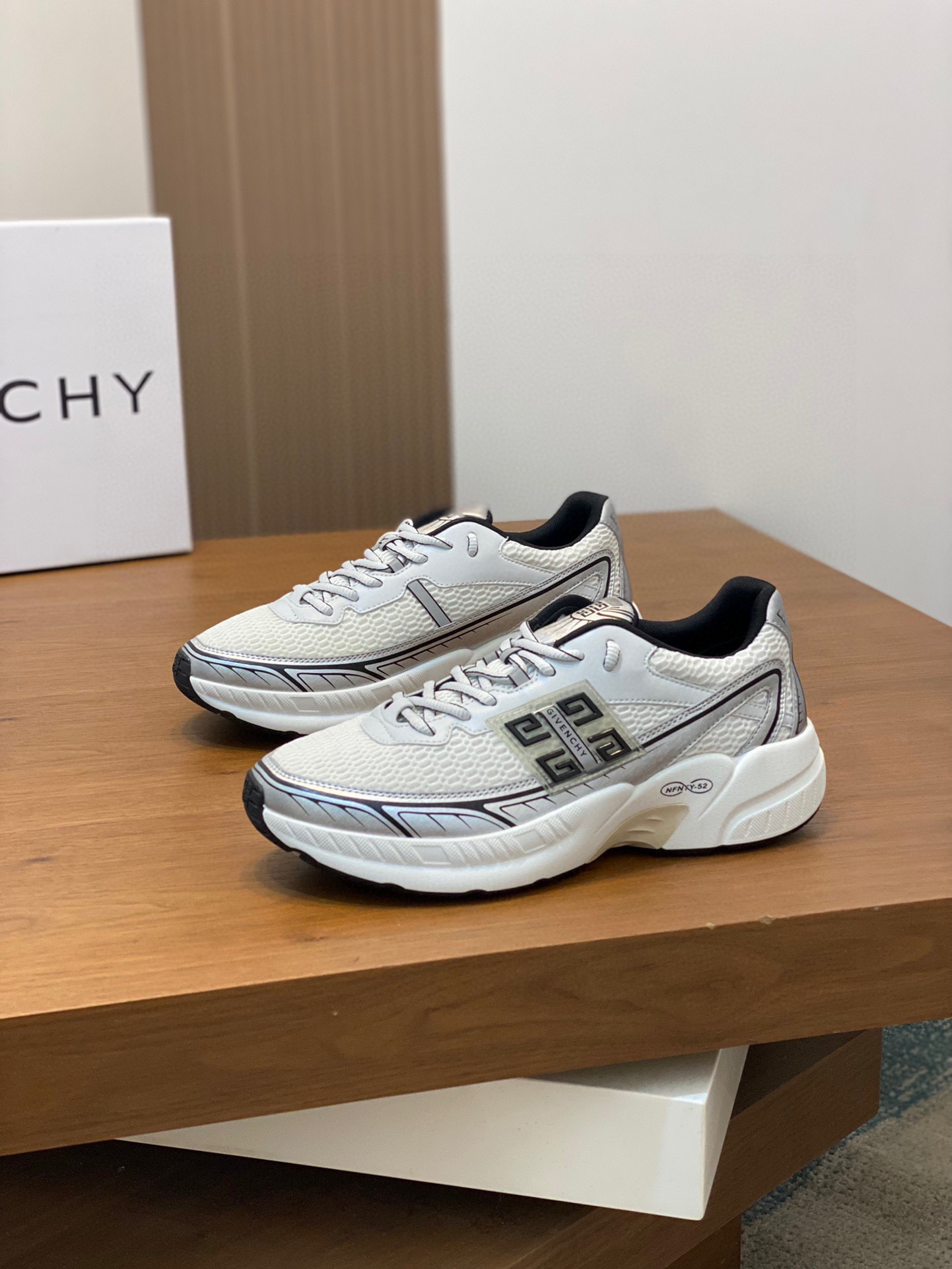 Givenchy Male Sneakers Breathable M-l-s