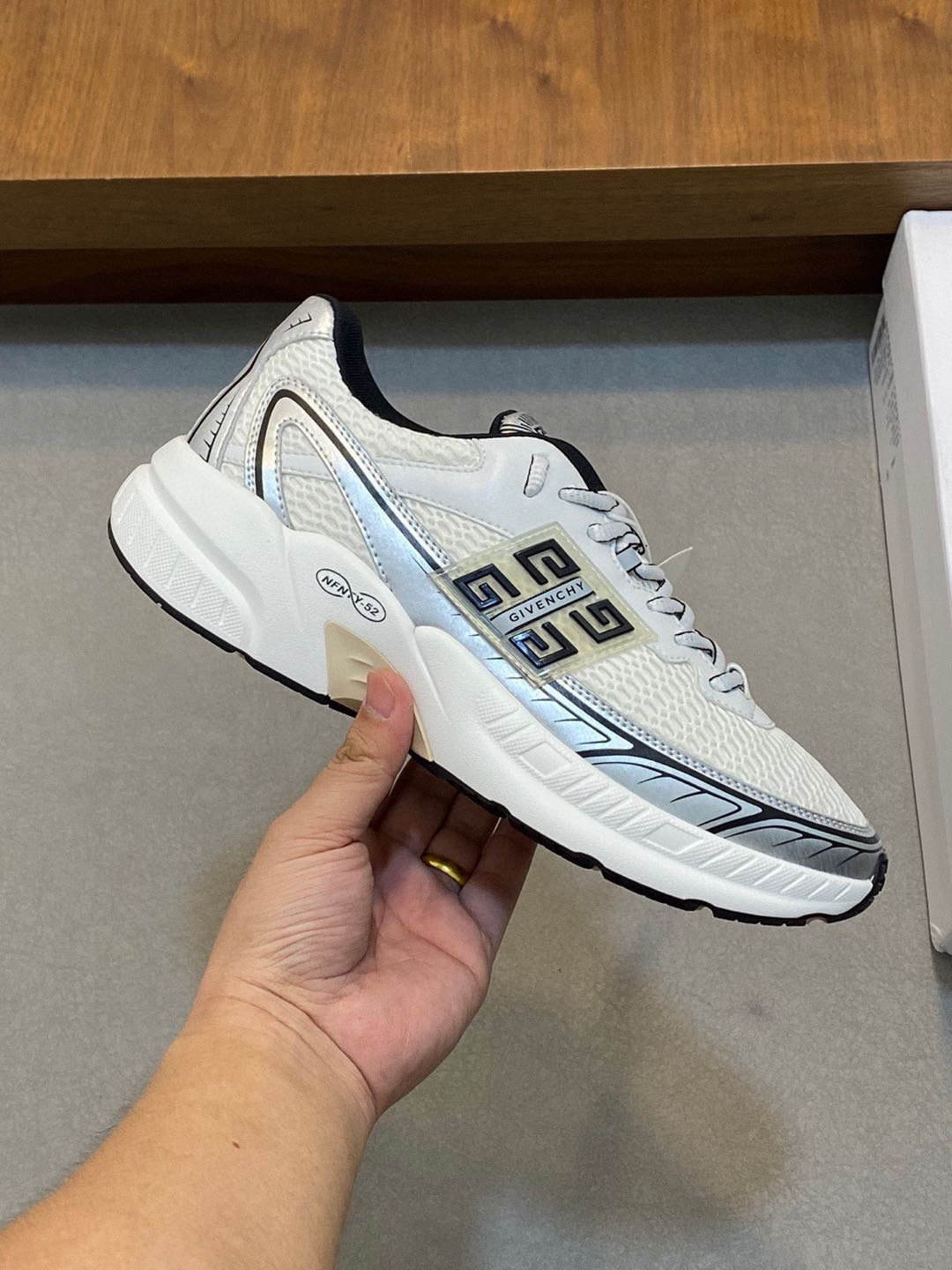 Givenchy Male Sneakers Breathable M-l-s