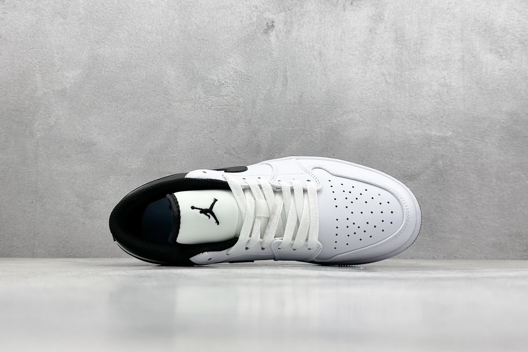 Jordan Nike Basic Shoes L