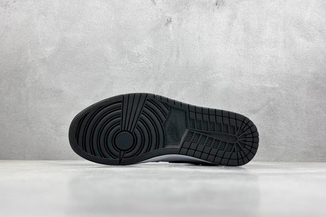 Jordan Nike Basic Shoes L