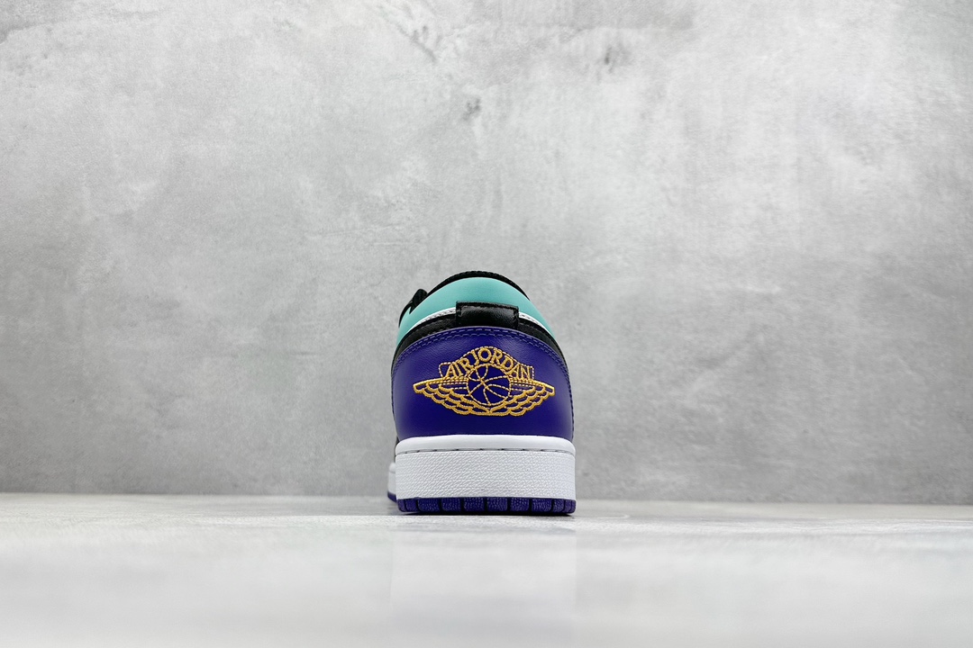 Jordan Nike Basic Shoes L