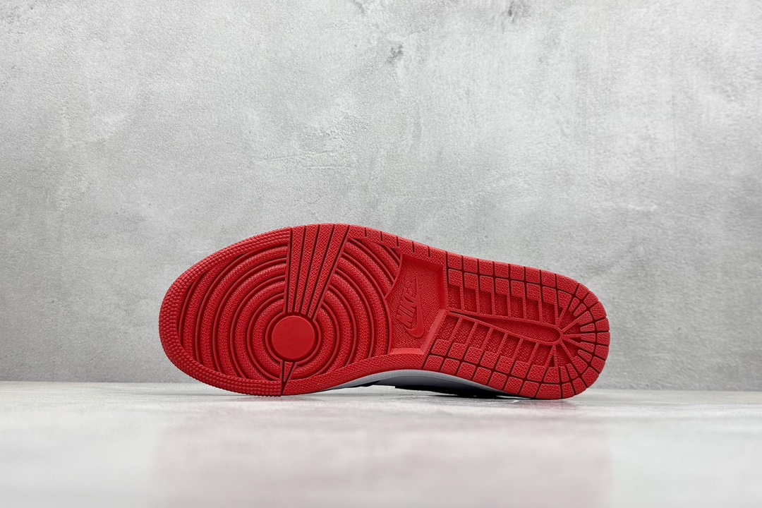 Jordan Nike Basic Shoes L