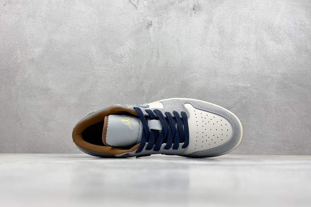 Jordan Nike Basic Shoes L