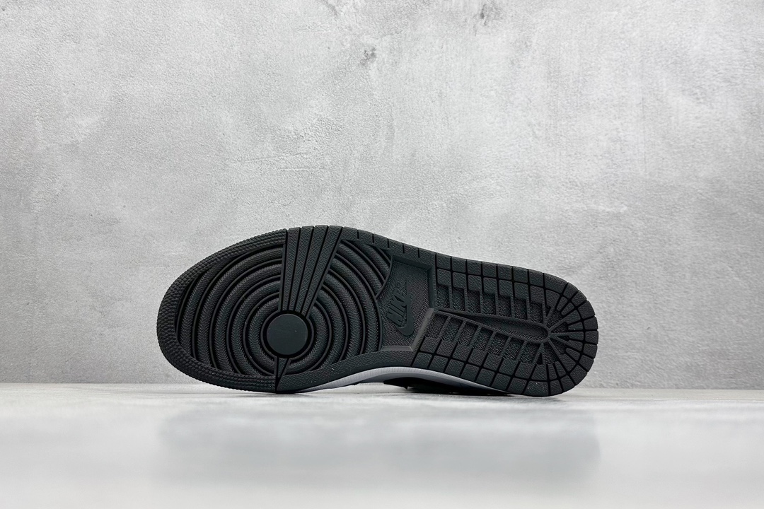 Jordan Nike Basic Shoes M