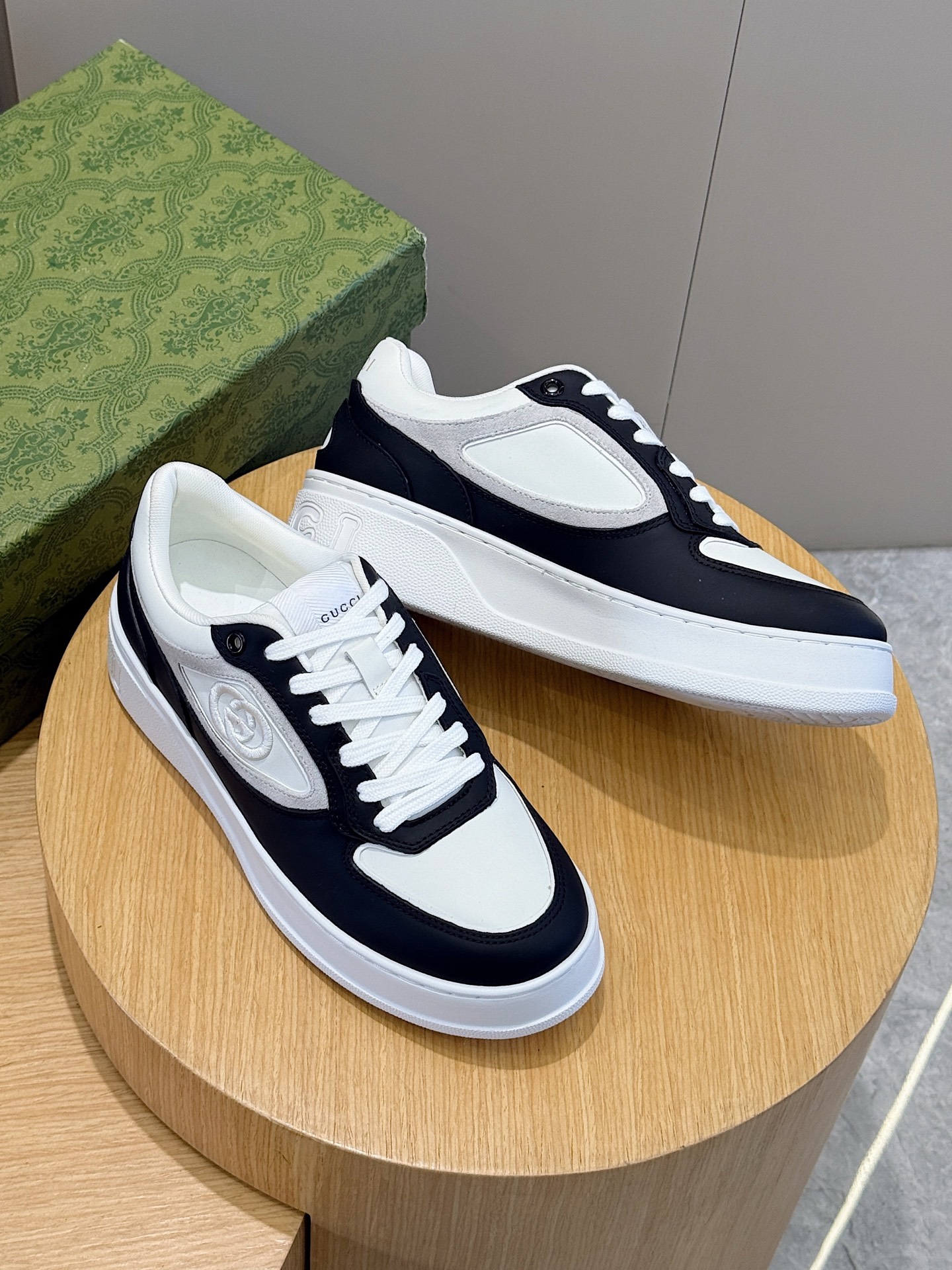 Gucci Male Sneakers M-s