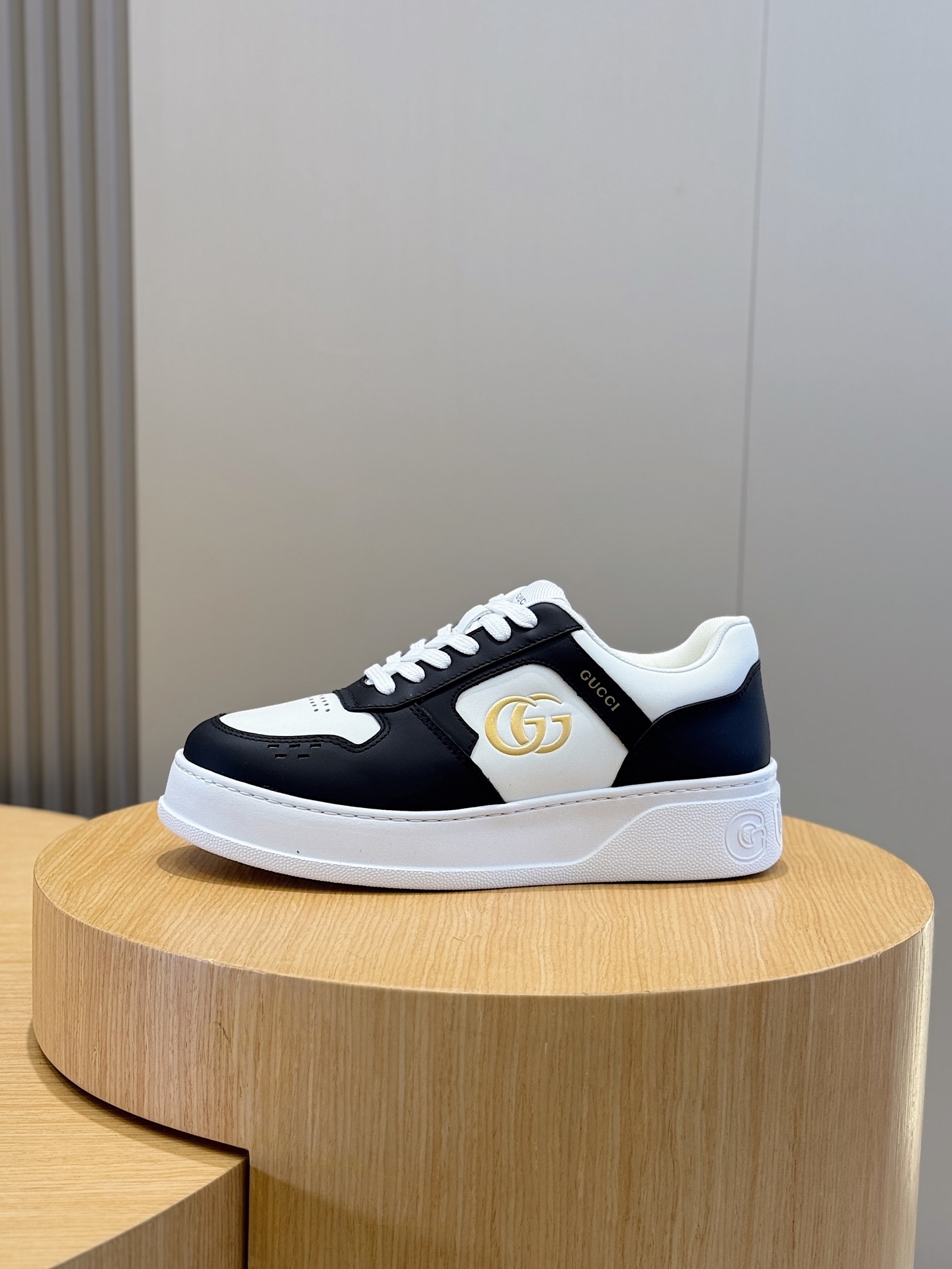 Gucci Male Sneakers M-s