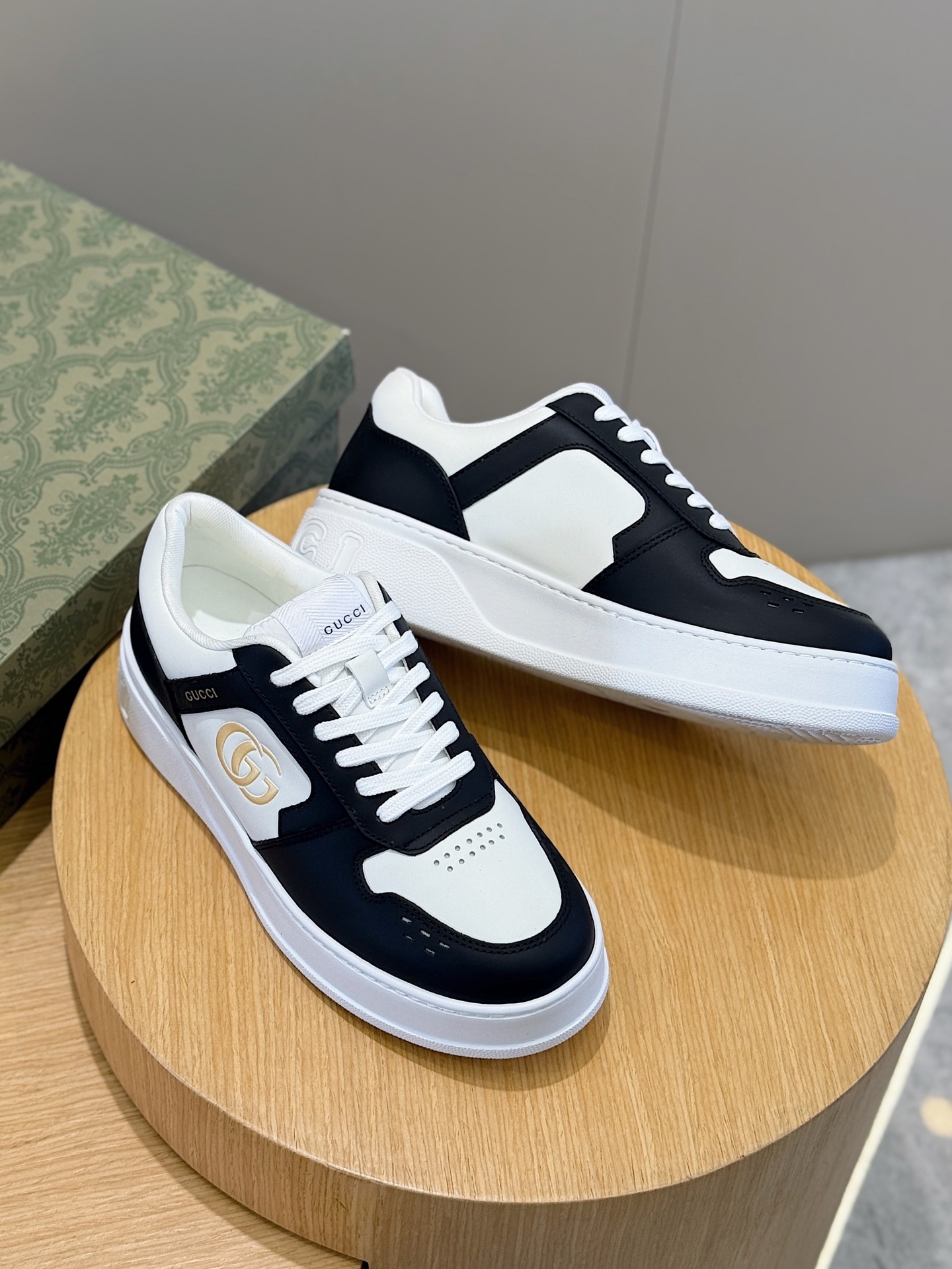 Gucci Male Sneakers M-s