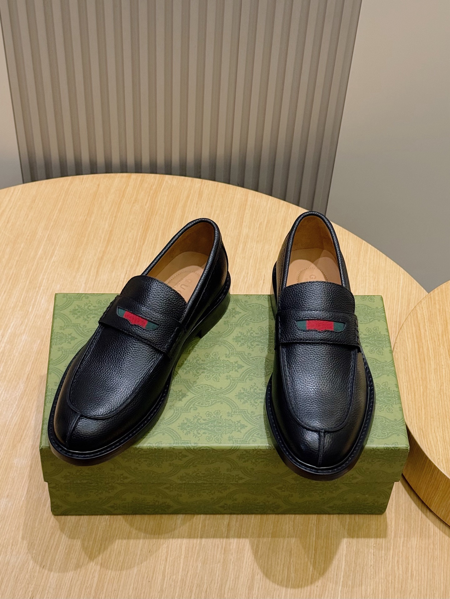 Gucci Leather Shoes Real Leather S