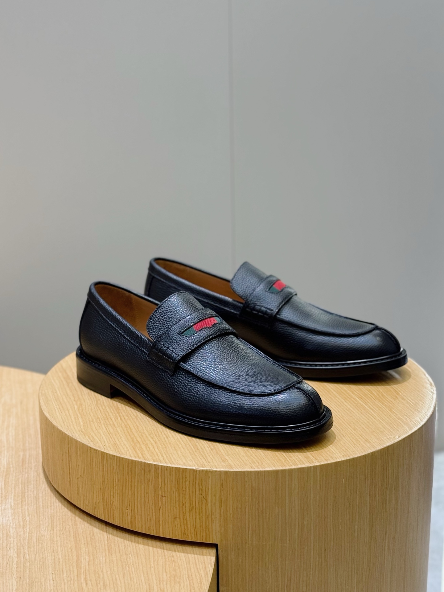 Gucci Leather Shoes Real Leather S