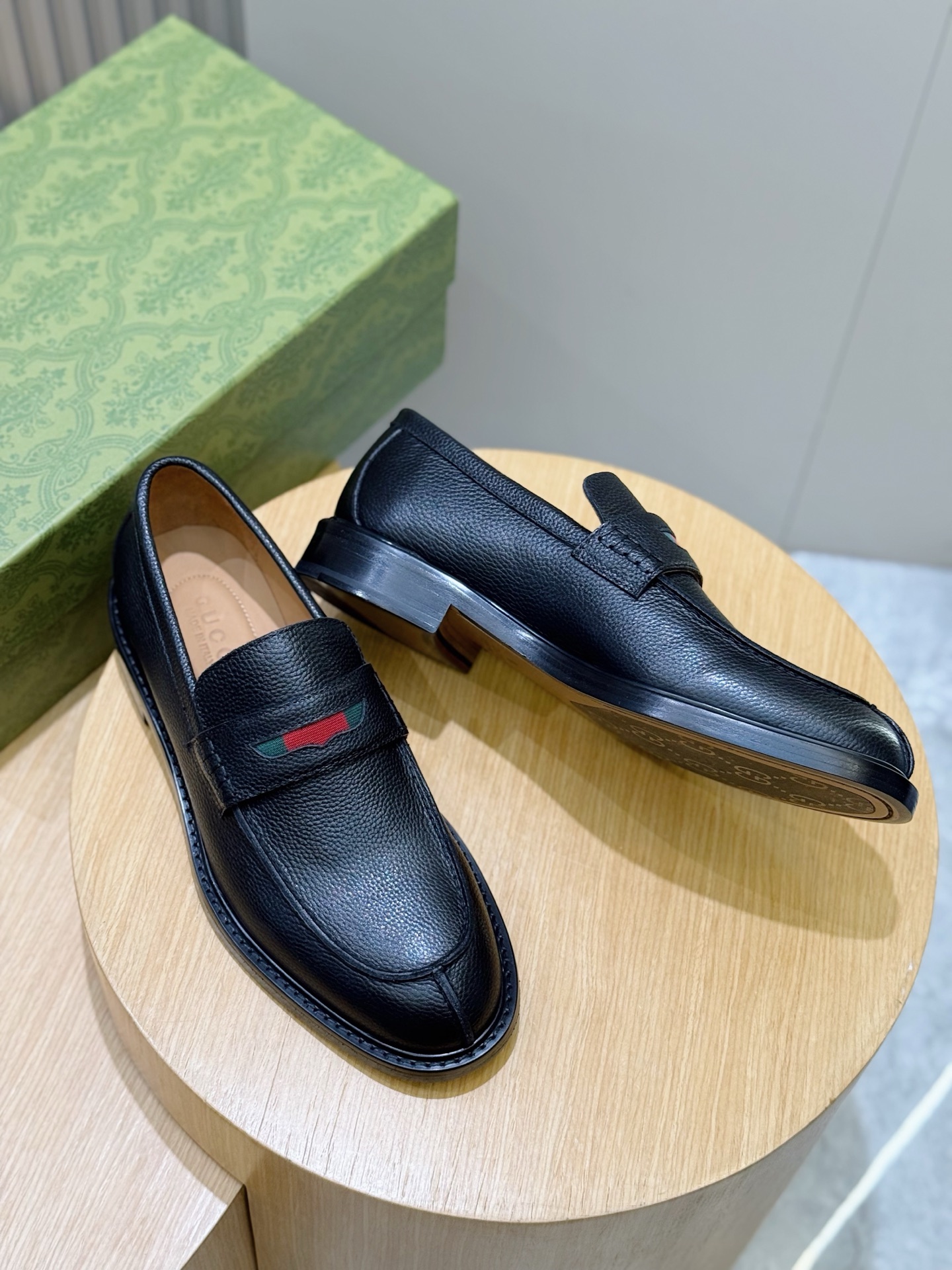 Gucci Leather Shoes Real Leather S