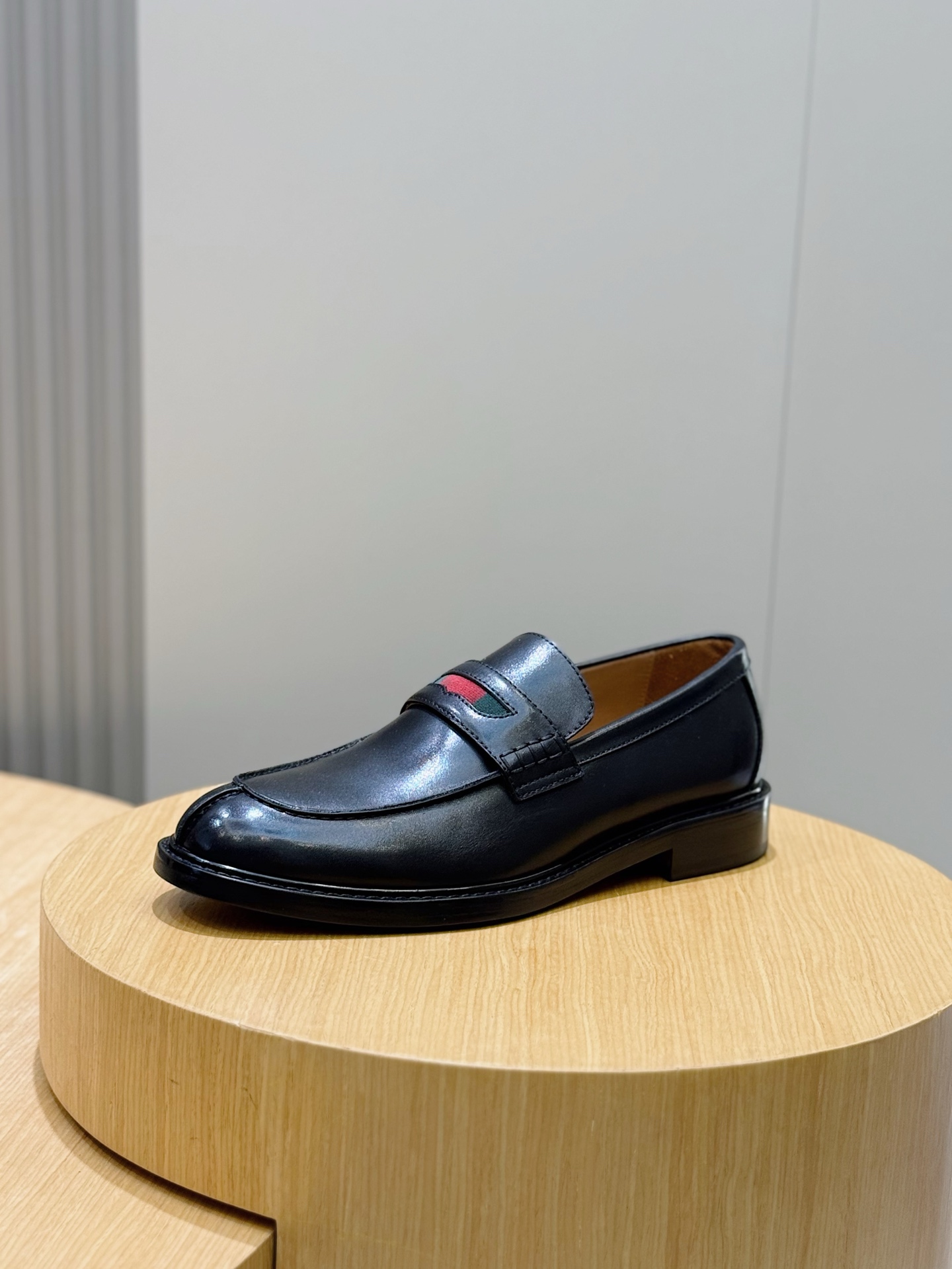 Gucci Leather Shoes Real Leather S