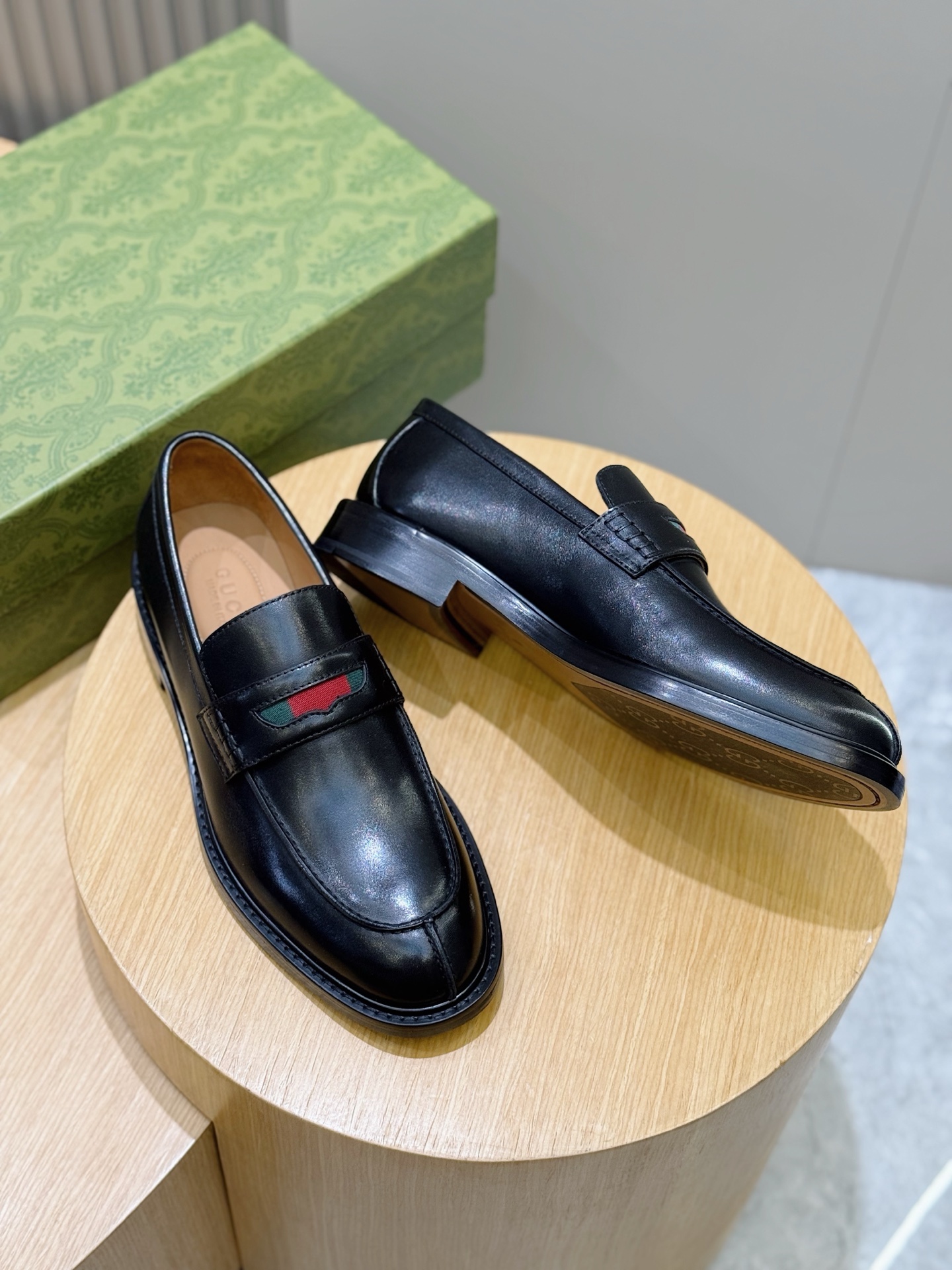 Gucci Leather Shoes Real Leather S