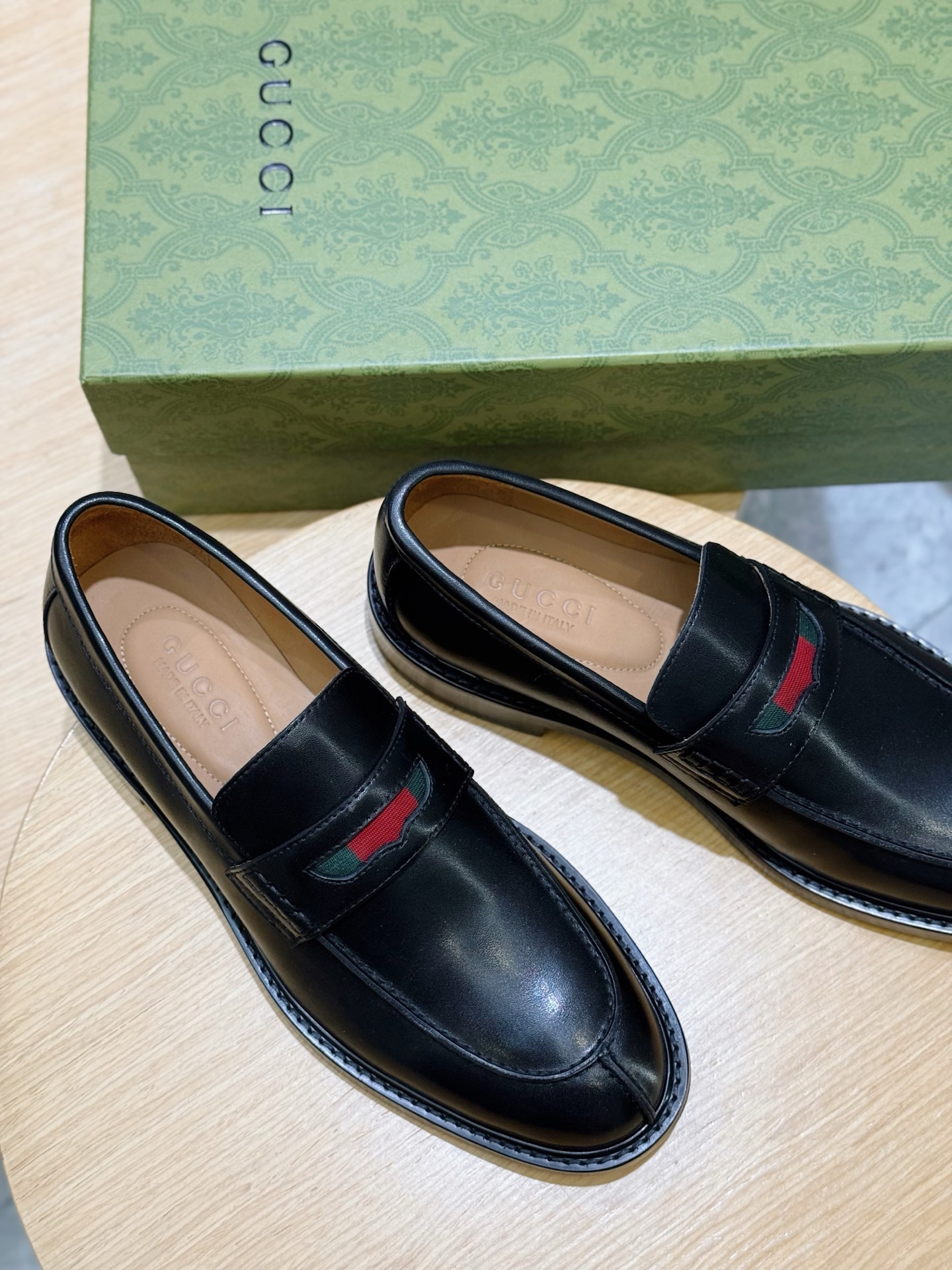 Gucci Leather Shoes Real Leather S
