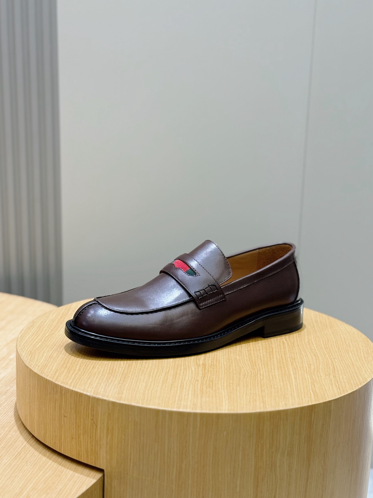 Gucci Leather Shoes Real Leather S