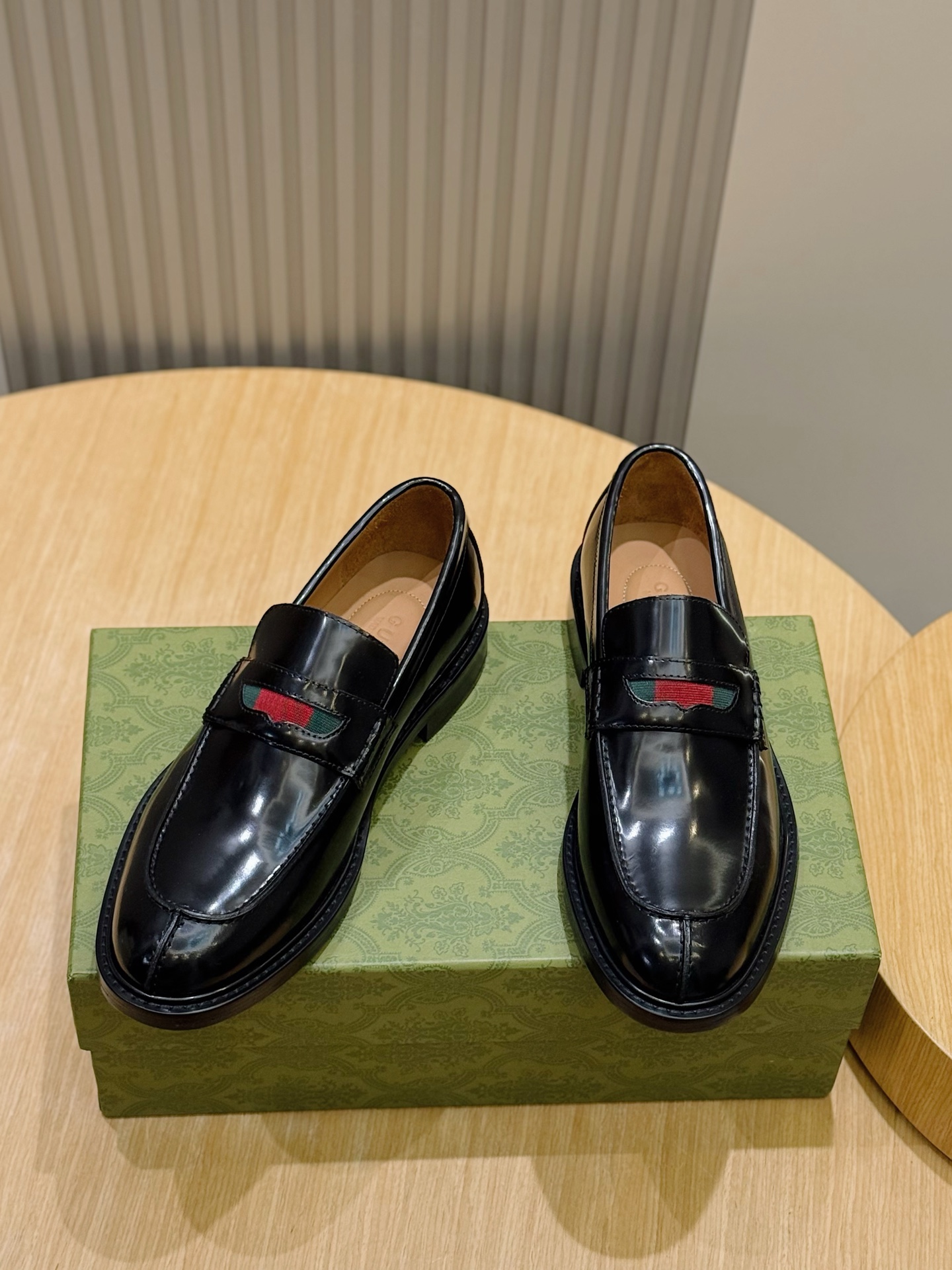 Gucci Leather Shoes Real Leather S