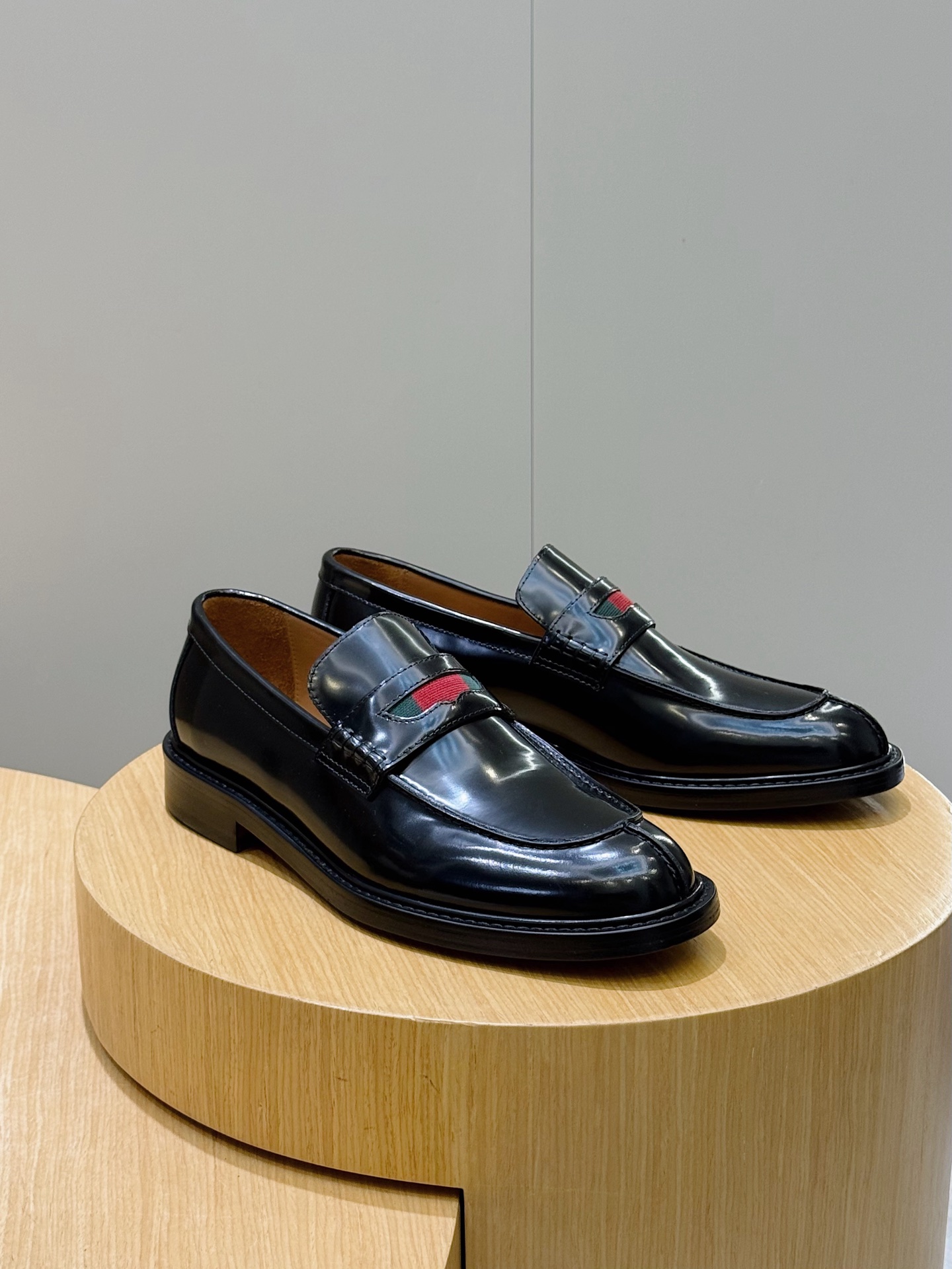 Gucci Leather Shoes Real Leather S