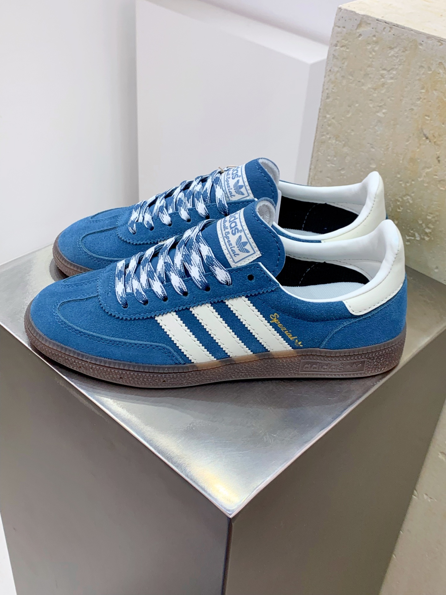 Adidas Board Shoes L-s