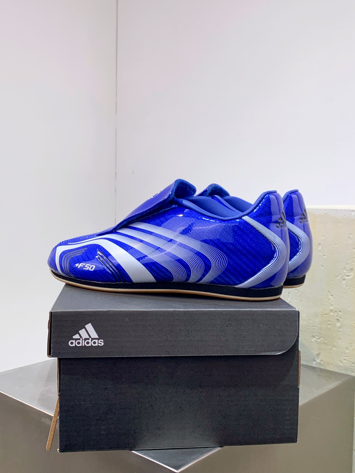 Adidas Basic Shoes Blue L-s