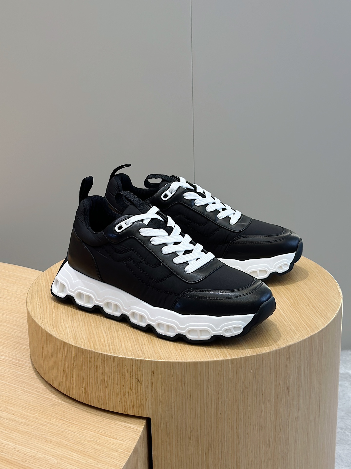 Male Sneakers M-l-s